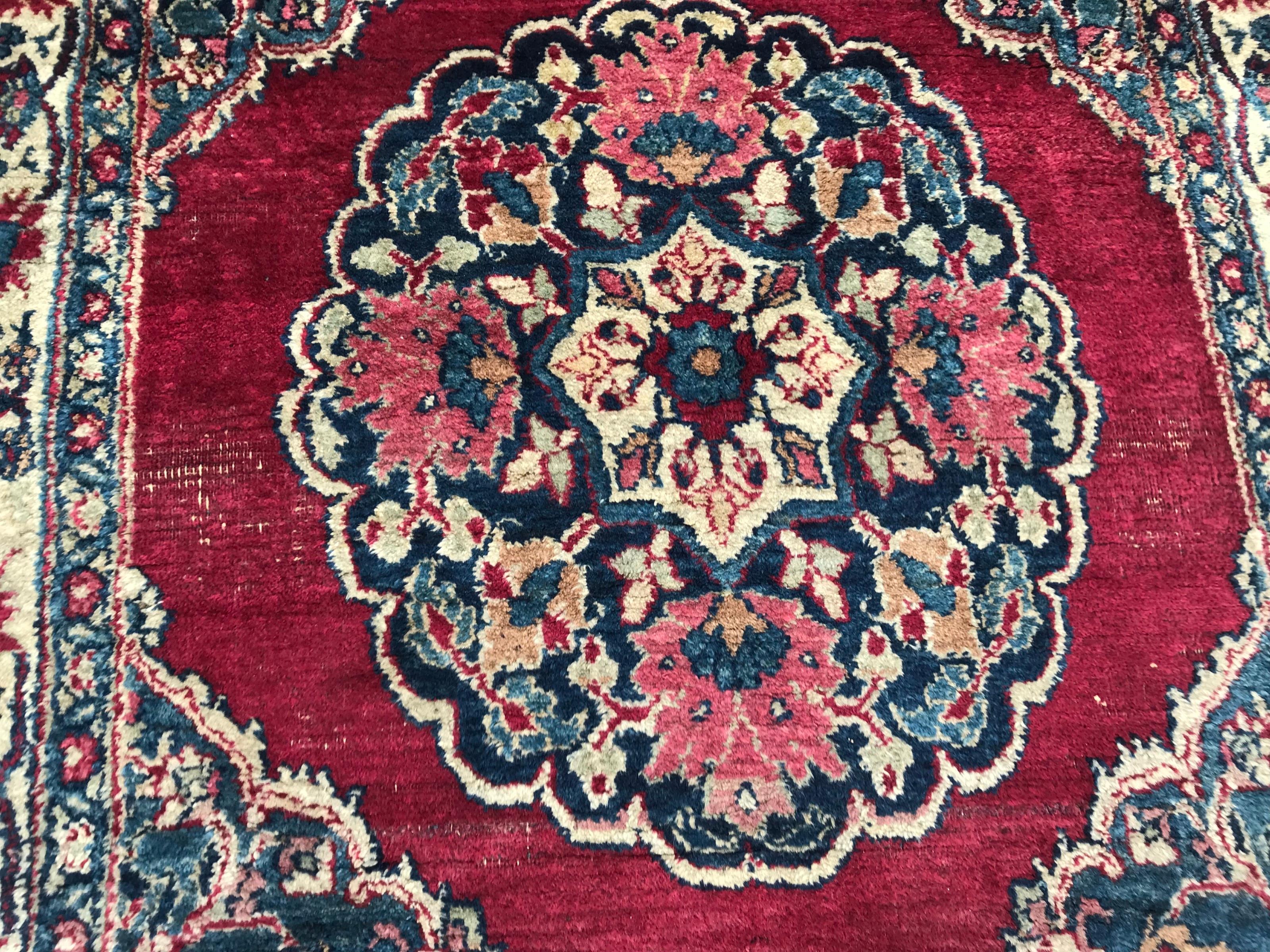 Asiatique Petit tapis antique Dorokhsh en vente