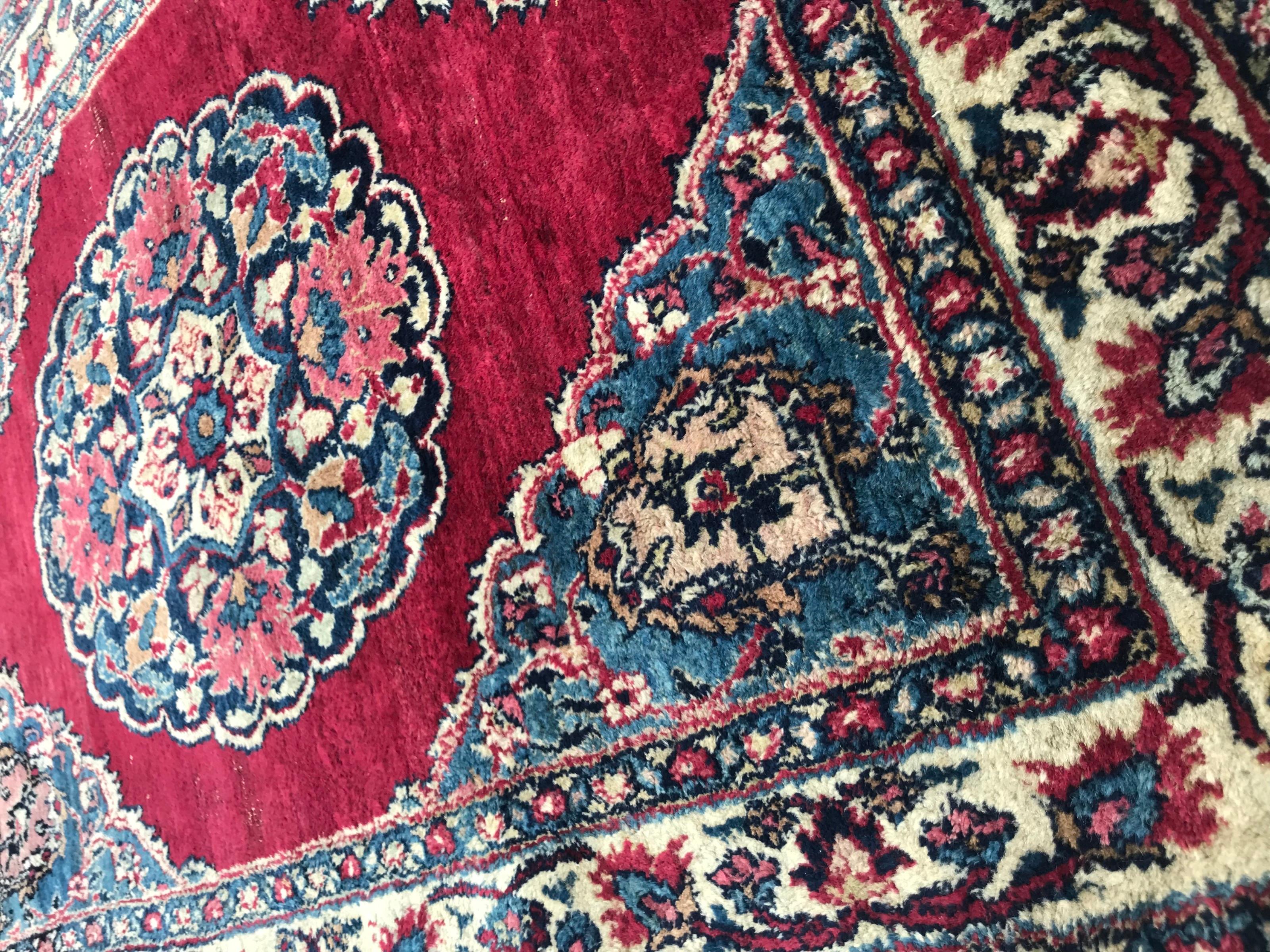 Petit tapis antique Dorokhsh Bon état - En vente à Saint Ouen, FR