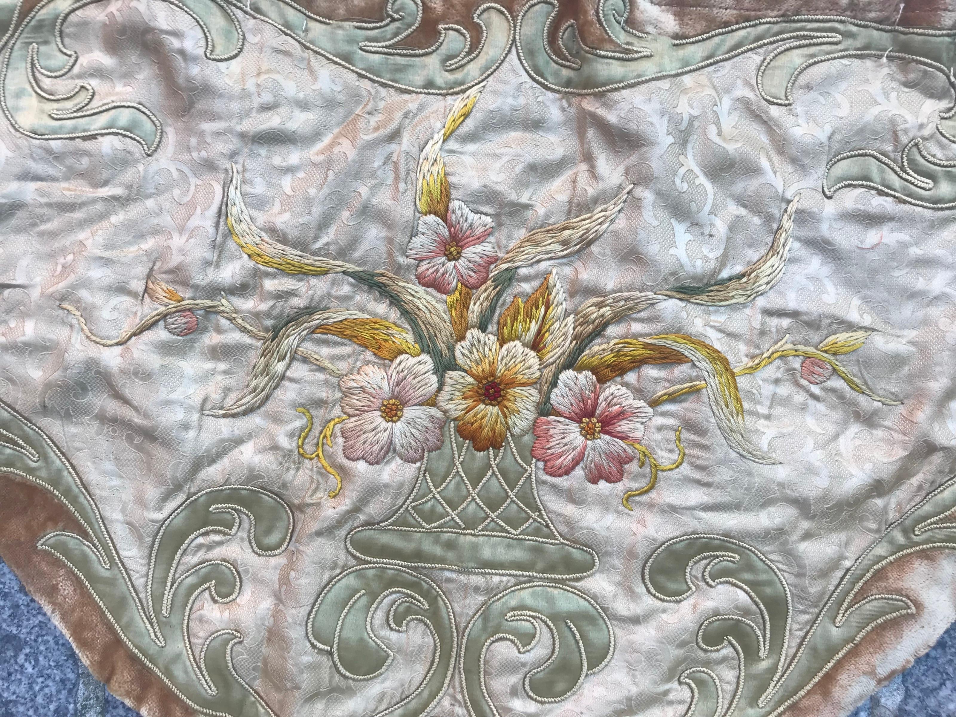 Antique Little French Embroidery In Good Condition For Sale In Saint Ouen, FR