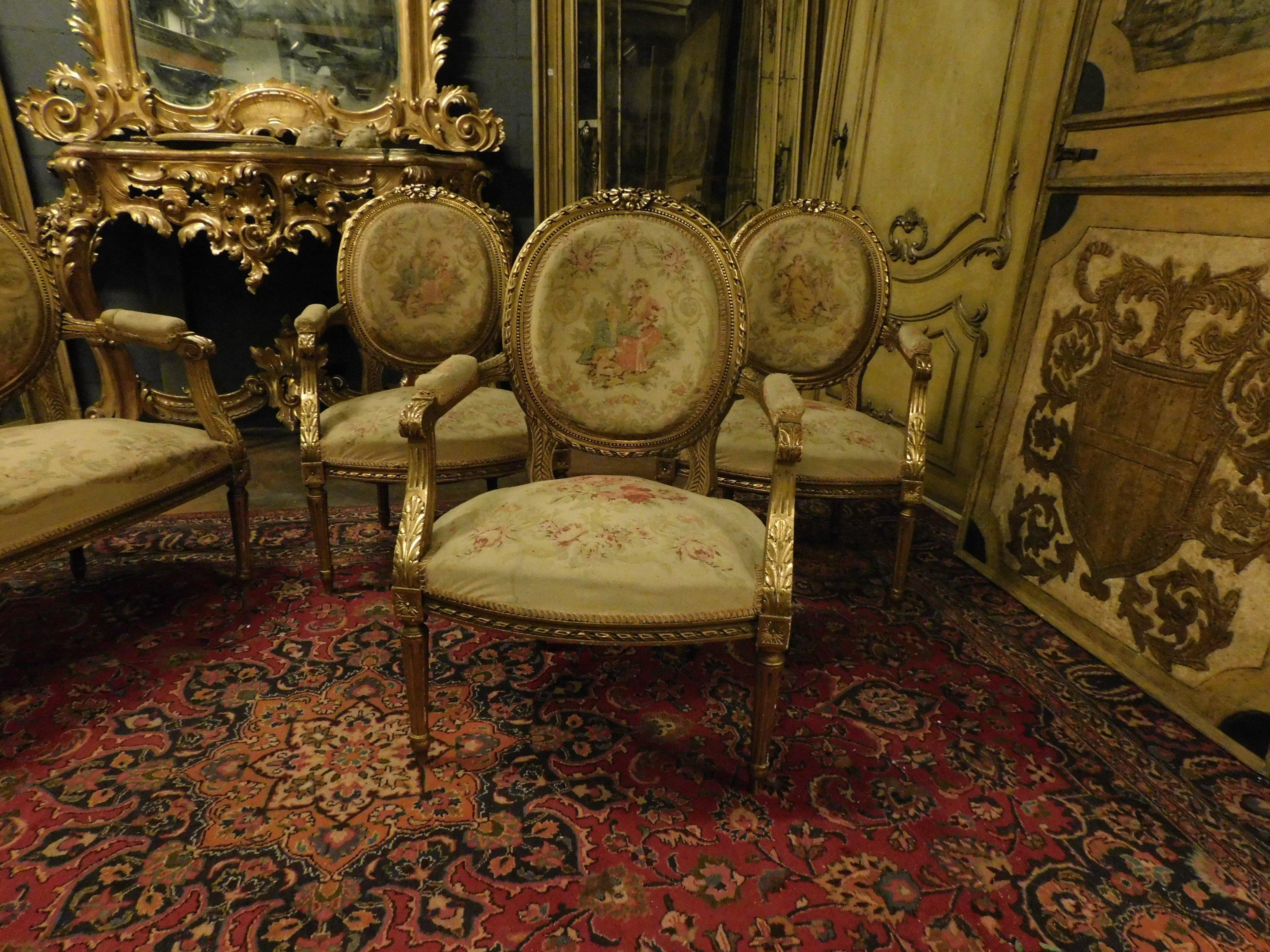 Antikes Wohnzimmer, vier Sessel und Sofa, vergoldetes Holz, 19. Jahrhundert, Frankreich im Zustand „Gut“ im Angebot in Cuneo, Italy (CN)
