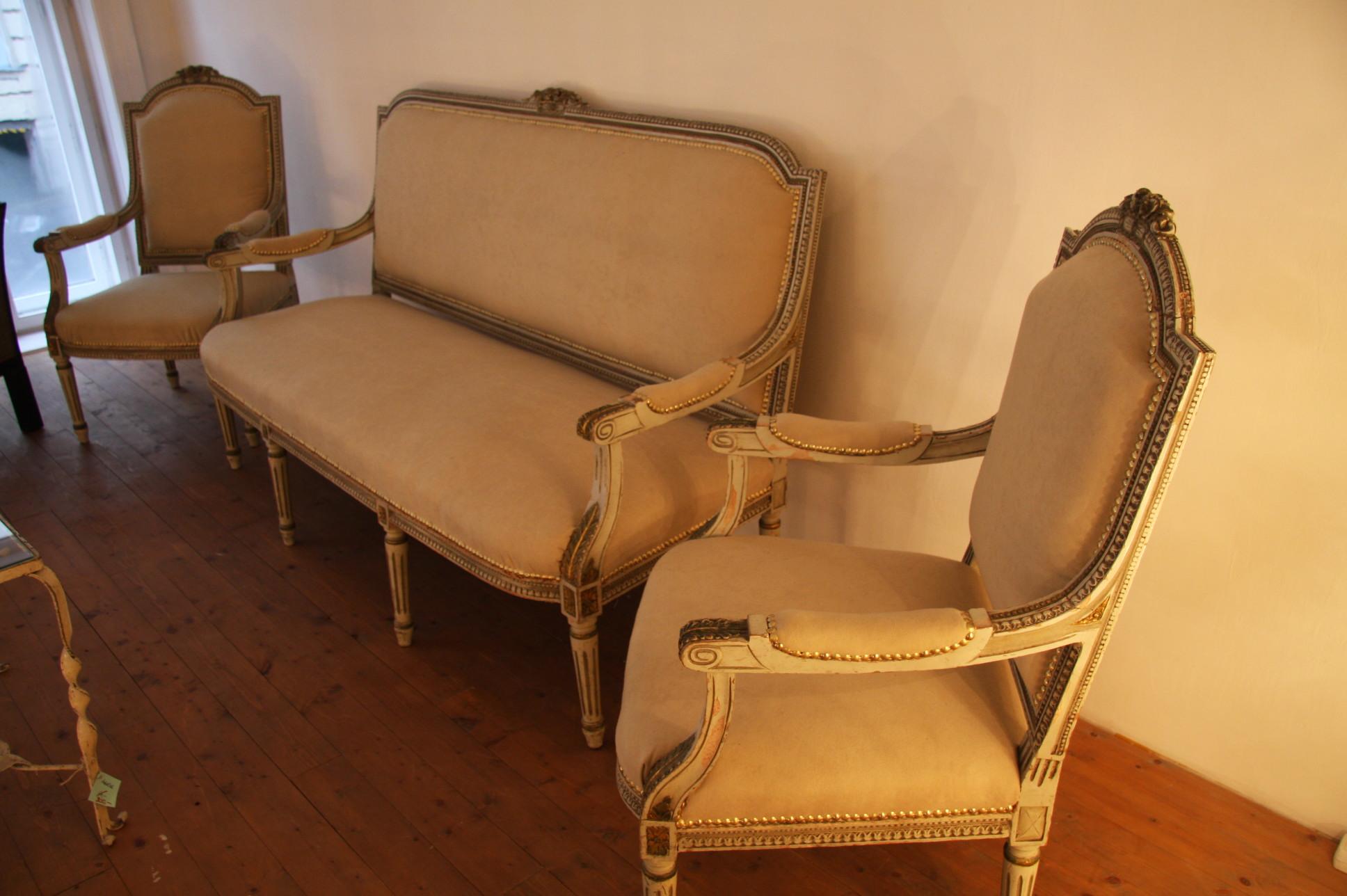 Antique Living Room Set For Sale 8