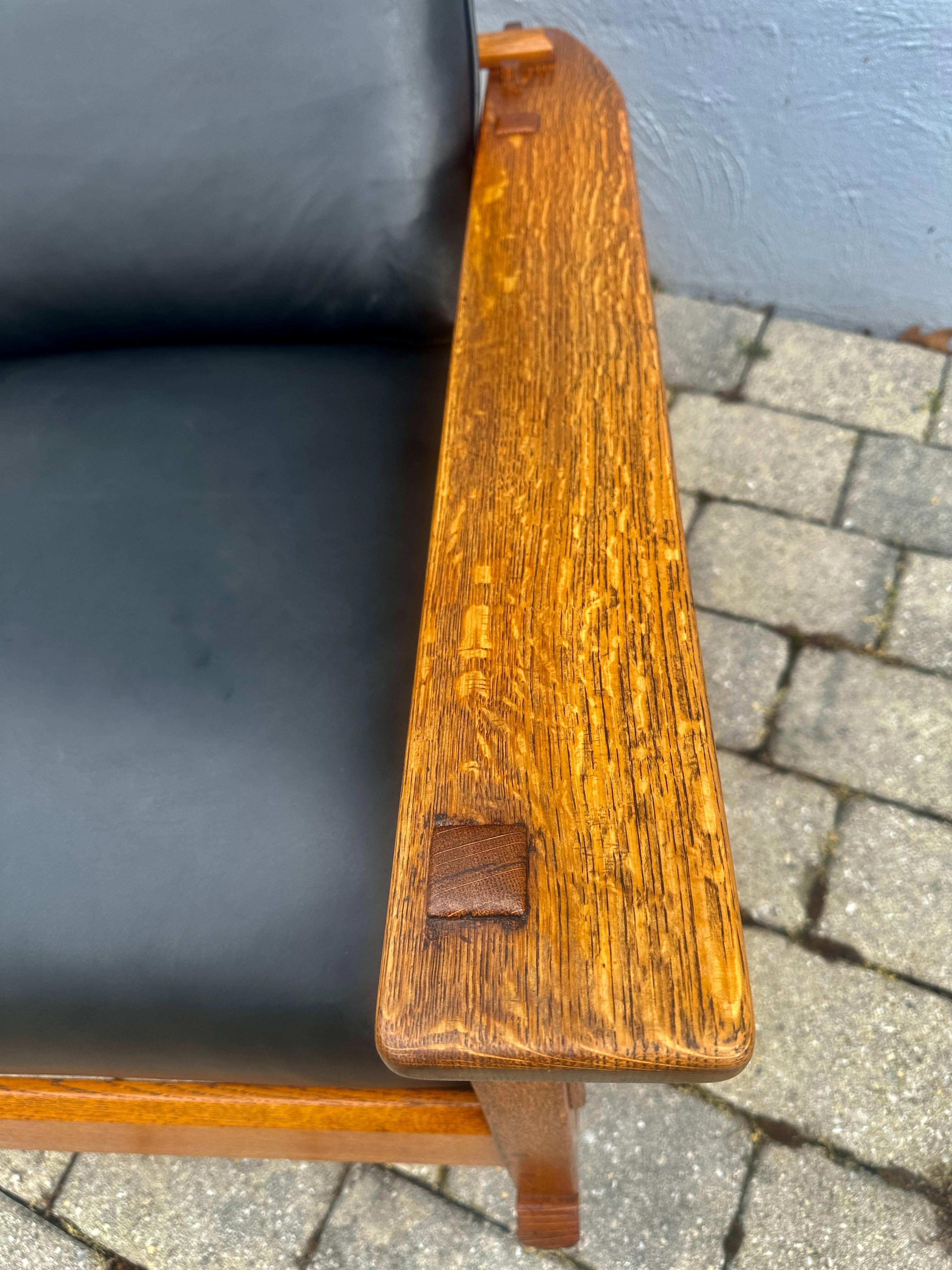 L&JG Stickley Arm Morris Rocker    20%   VENTE    VENTE    W7936 en vente 11