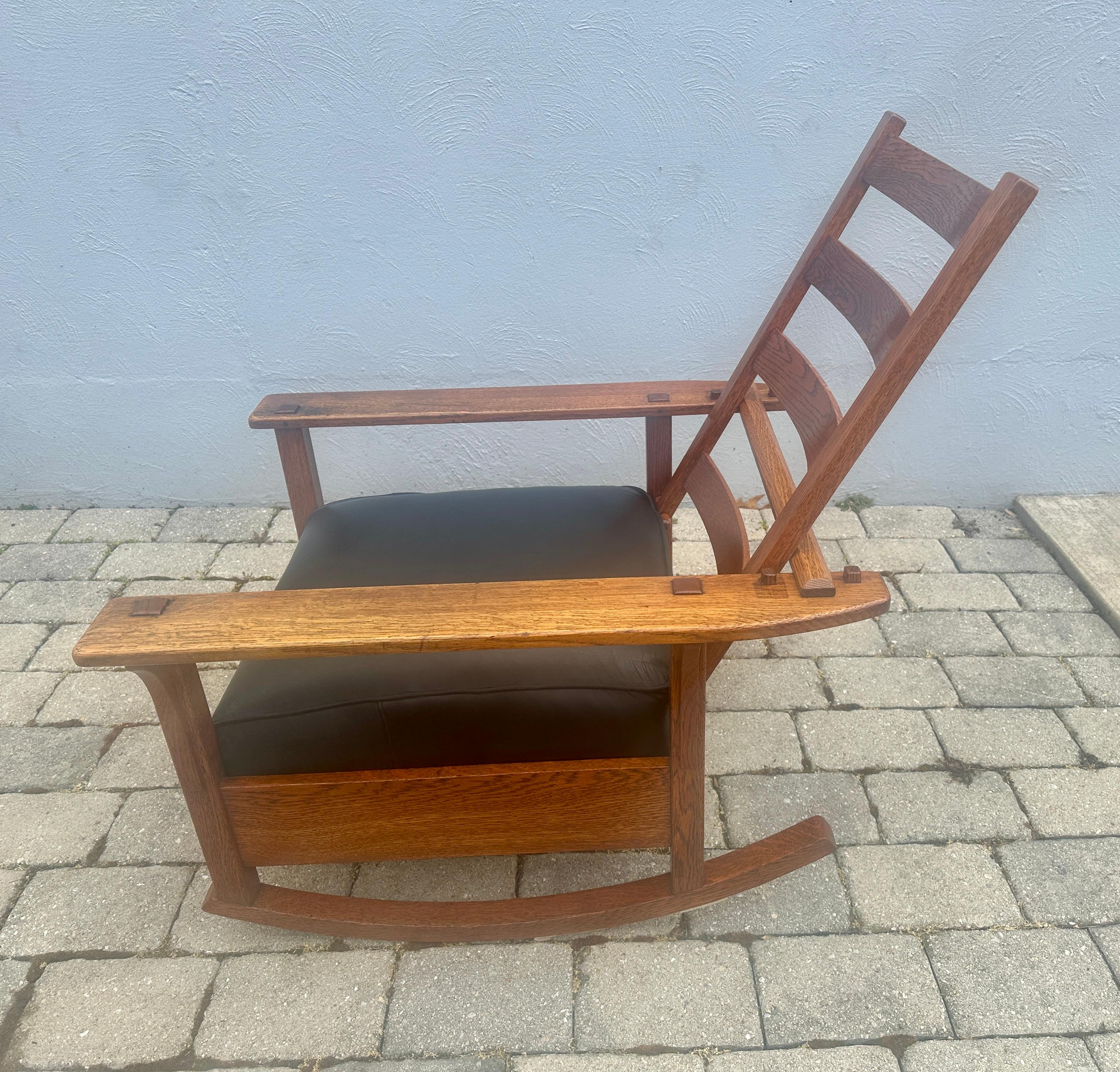 Arts and Crafts L&JG Stickley Arm Morris Rocker    20%   VENTE    VENTE    W7936 en vente