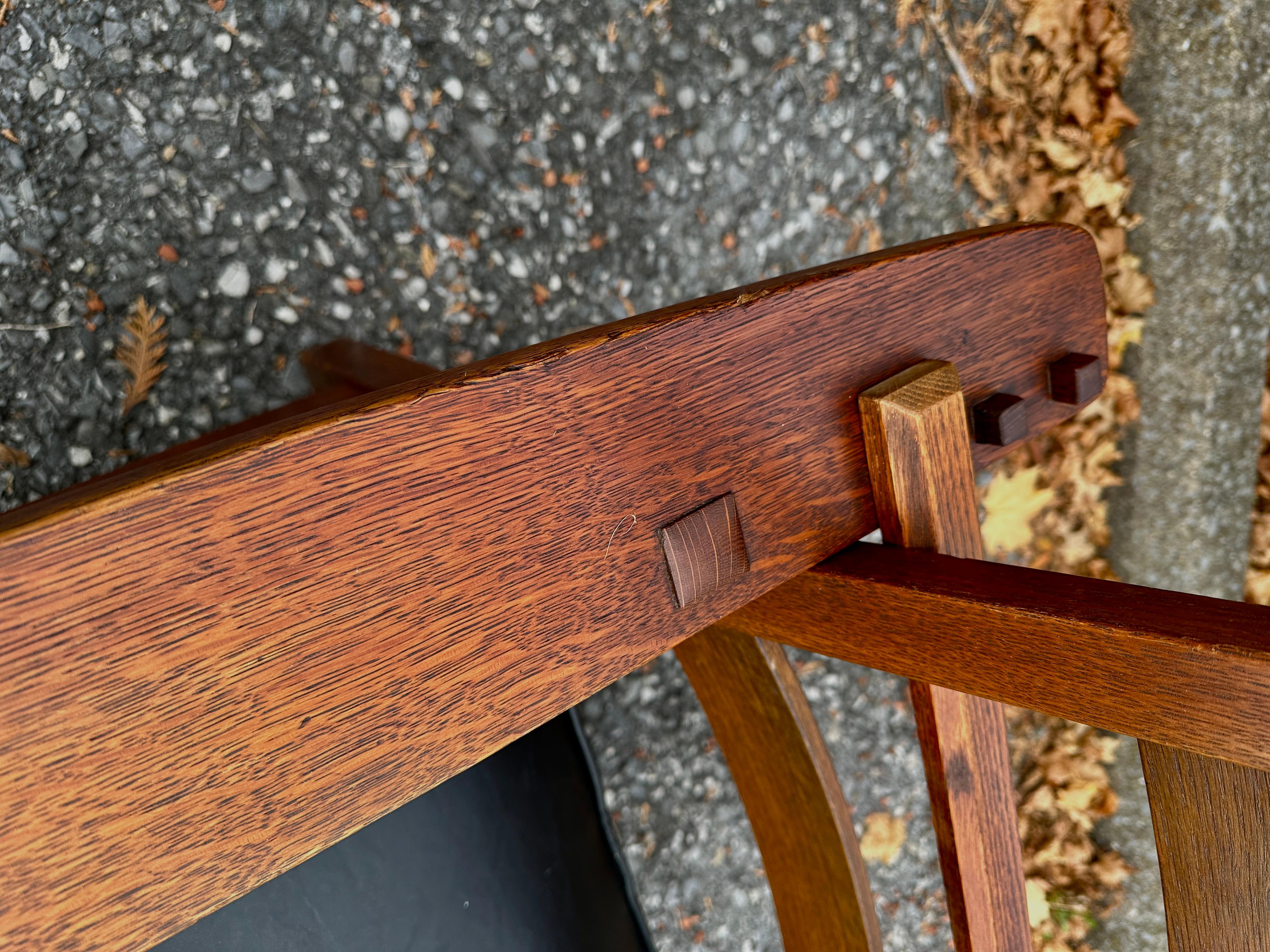 American Antique L&JG STICKLEY Morris Chair, circa 1907 - W809    SALE 30% For Sale