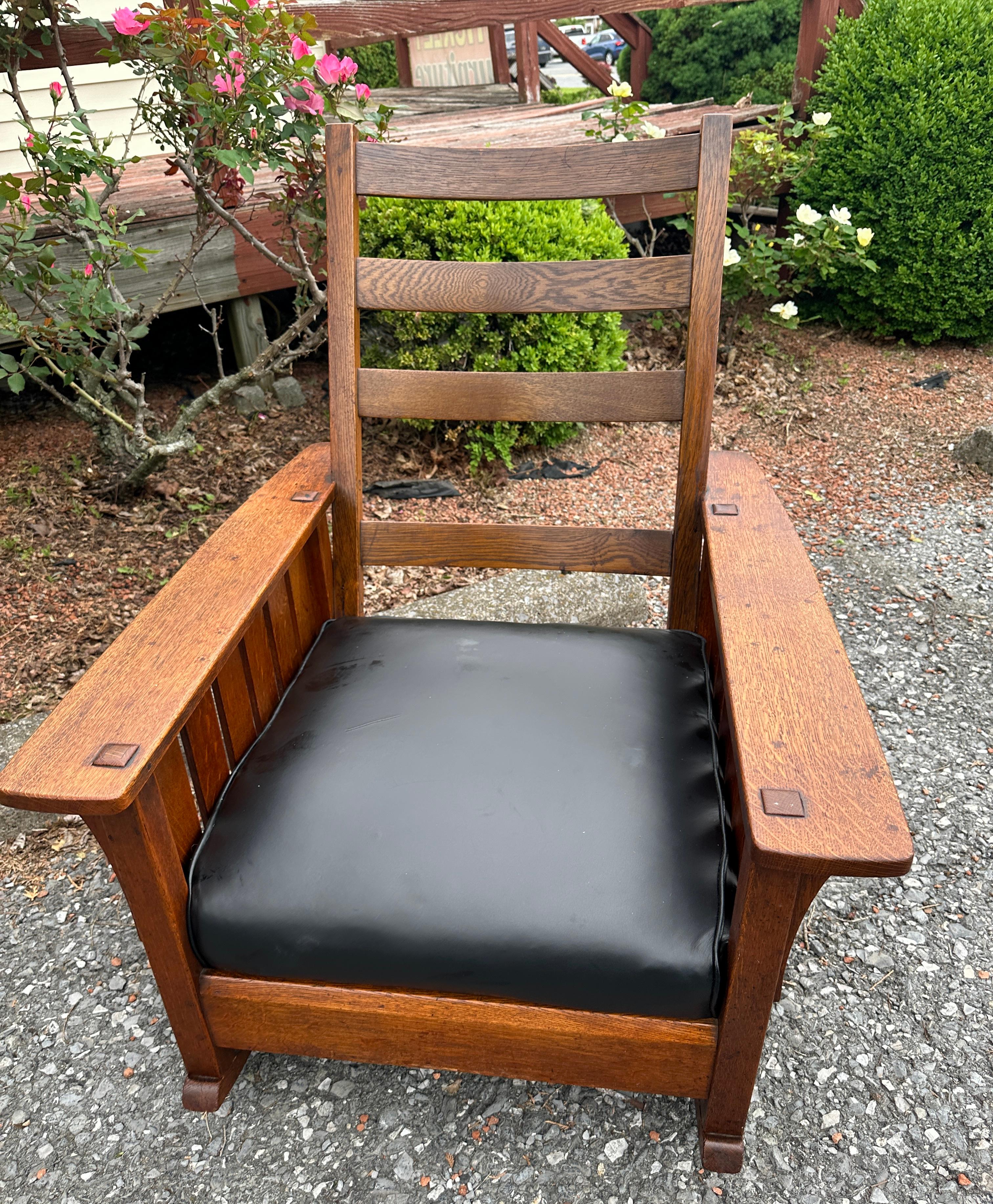 Antike L&JG Stickley Paddelarmwippe mit Schlitz an den Seiten - W8390 im Angebot 6