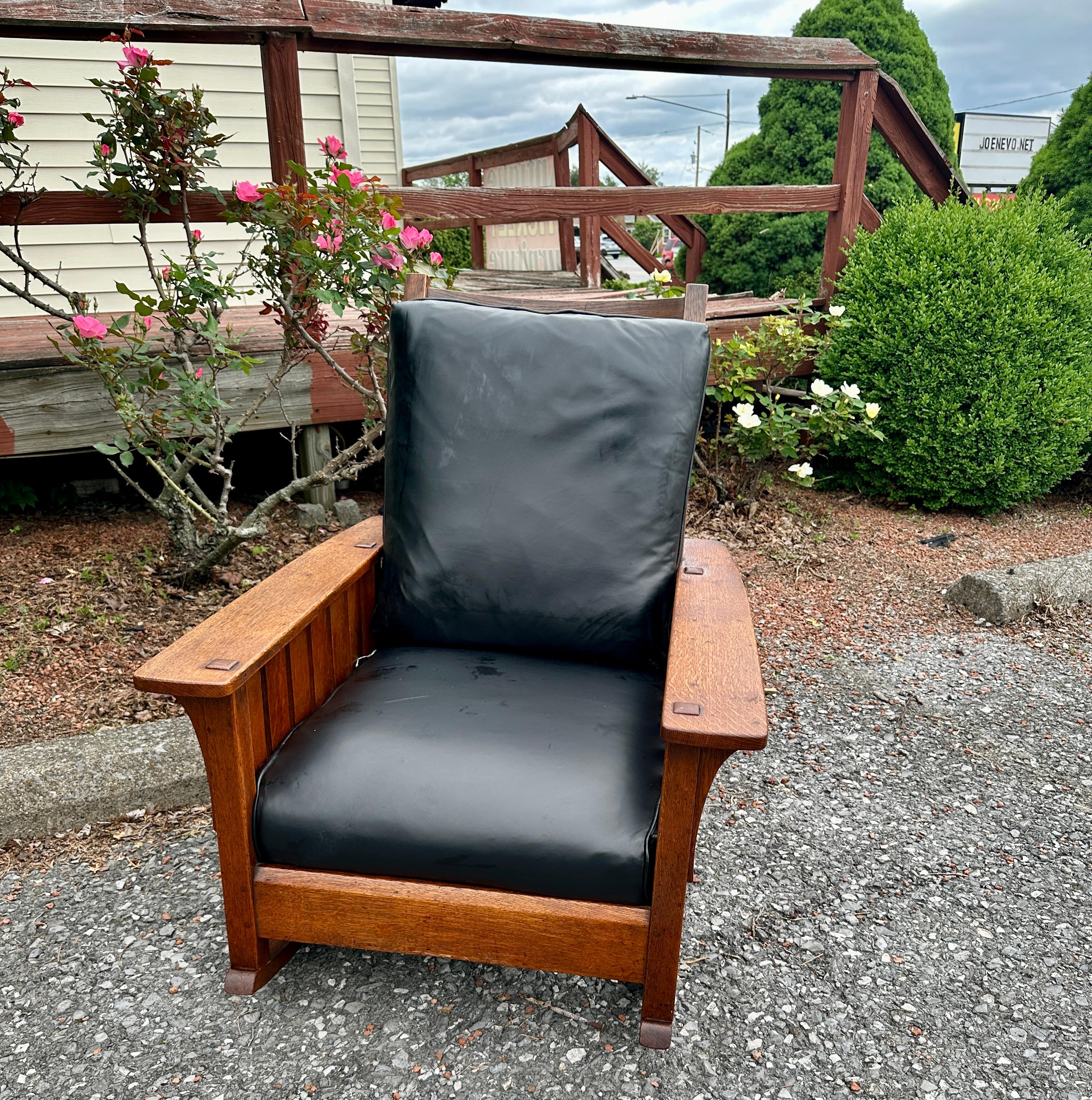 Antike L&JG Stickley Paddelarmwippe mit Schlitz an den Seiten - W8390 im Angebot 8