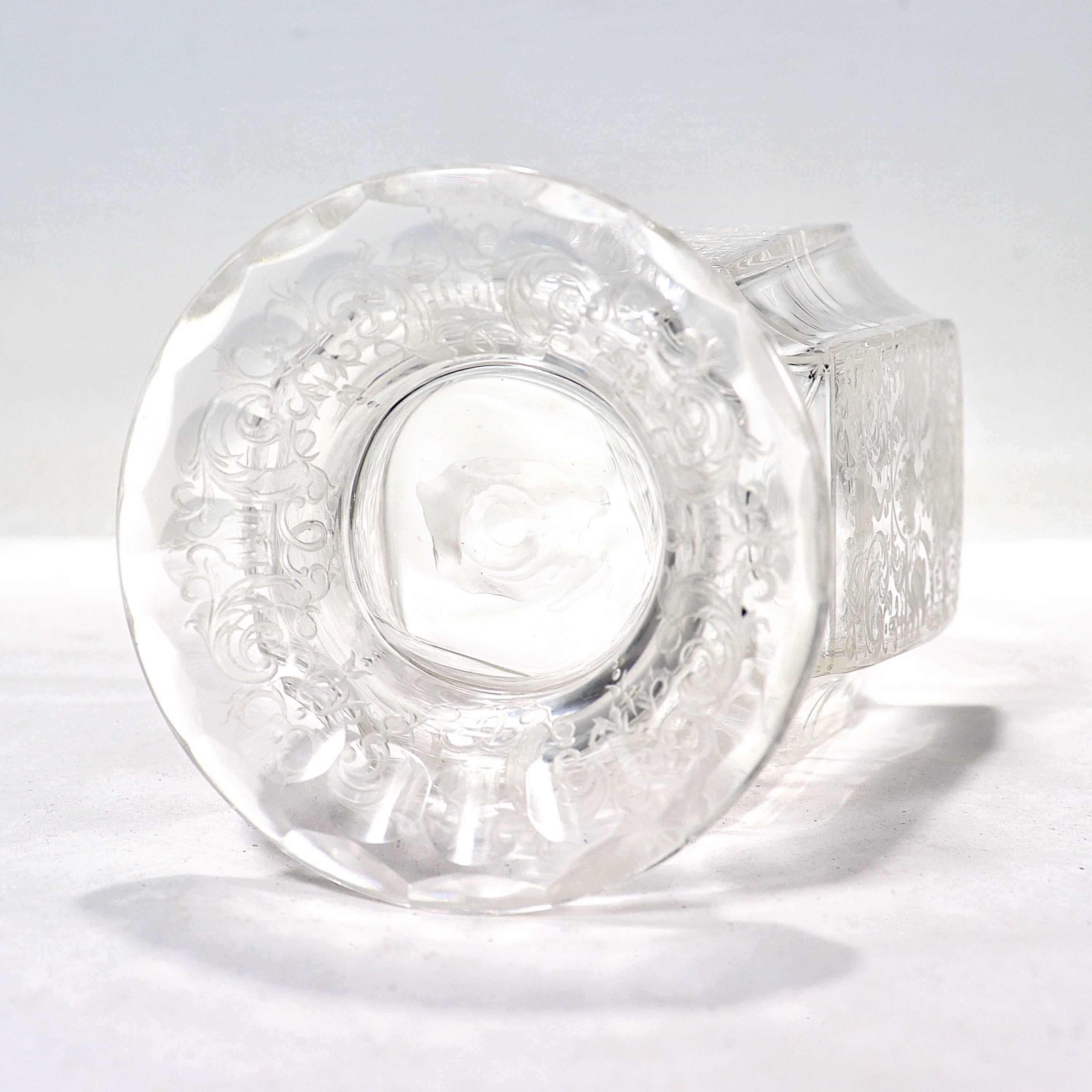Carafe autrichienne ancienne Lobmeyr en verre taillé « Rock Crystal » gravé et gravé en vente 5