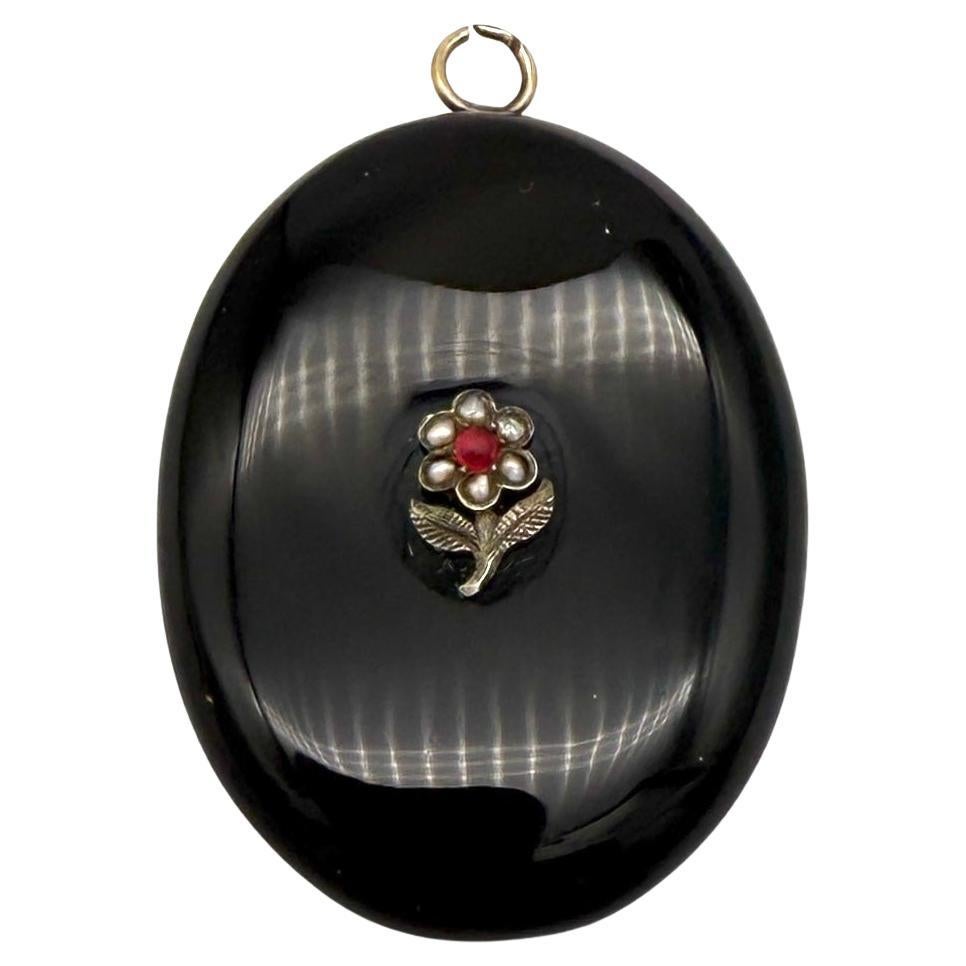 Antico ciondolo a medaglione Sentimental Jewellery Pansy Onyx Silver Perle naturali
