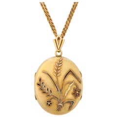 Antique Locket / Vinaigrette with Repousse Productivity Symbol