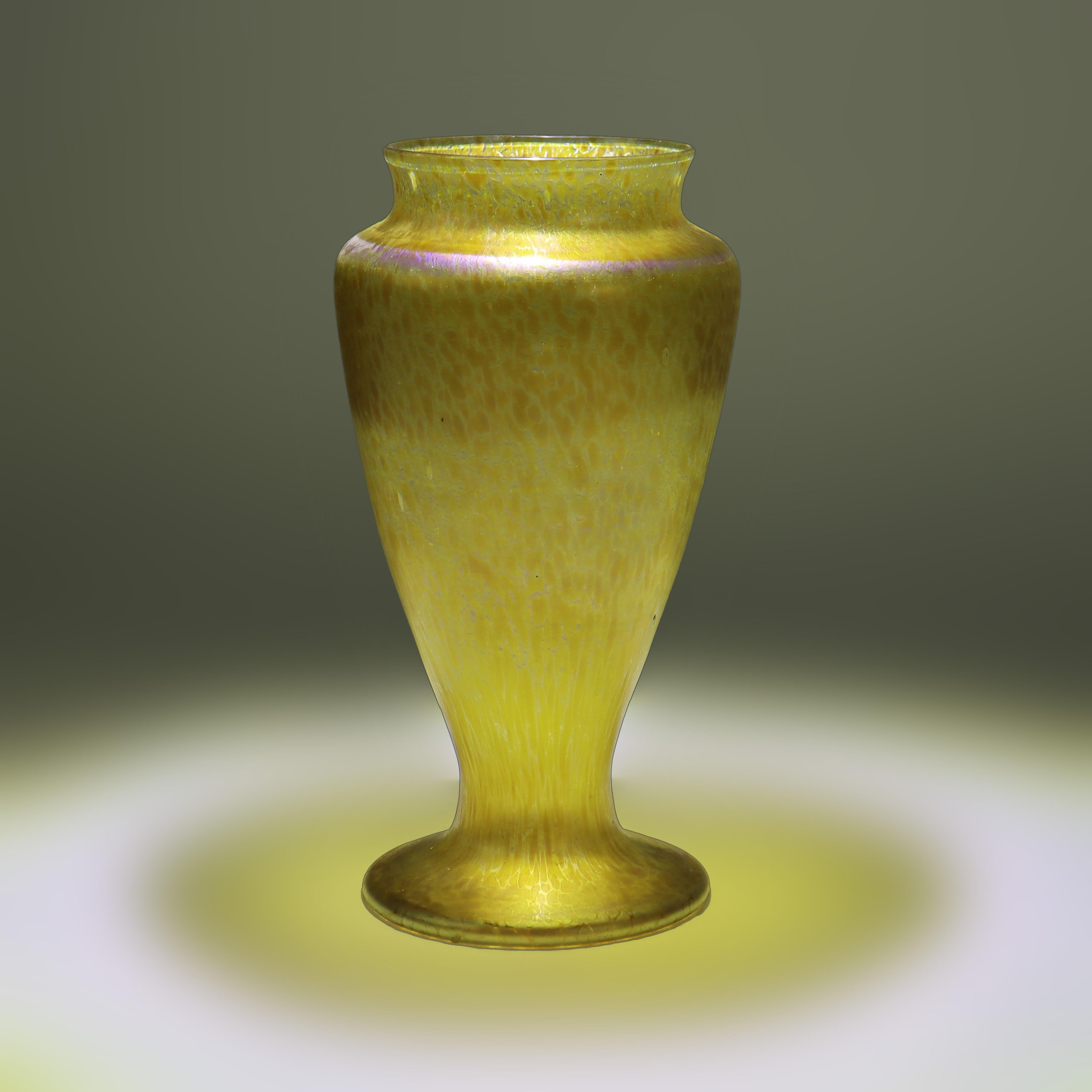Vase à tache d'huile ancien en verre d'art Loetz Glass C1930 en vente 1