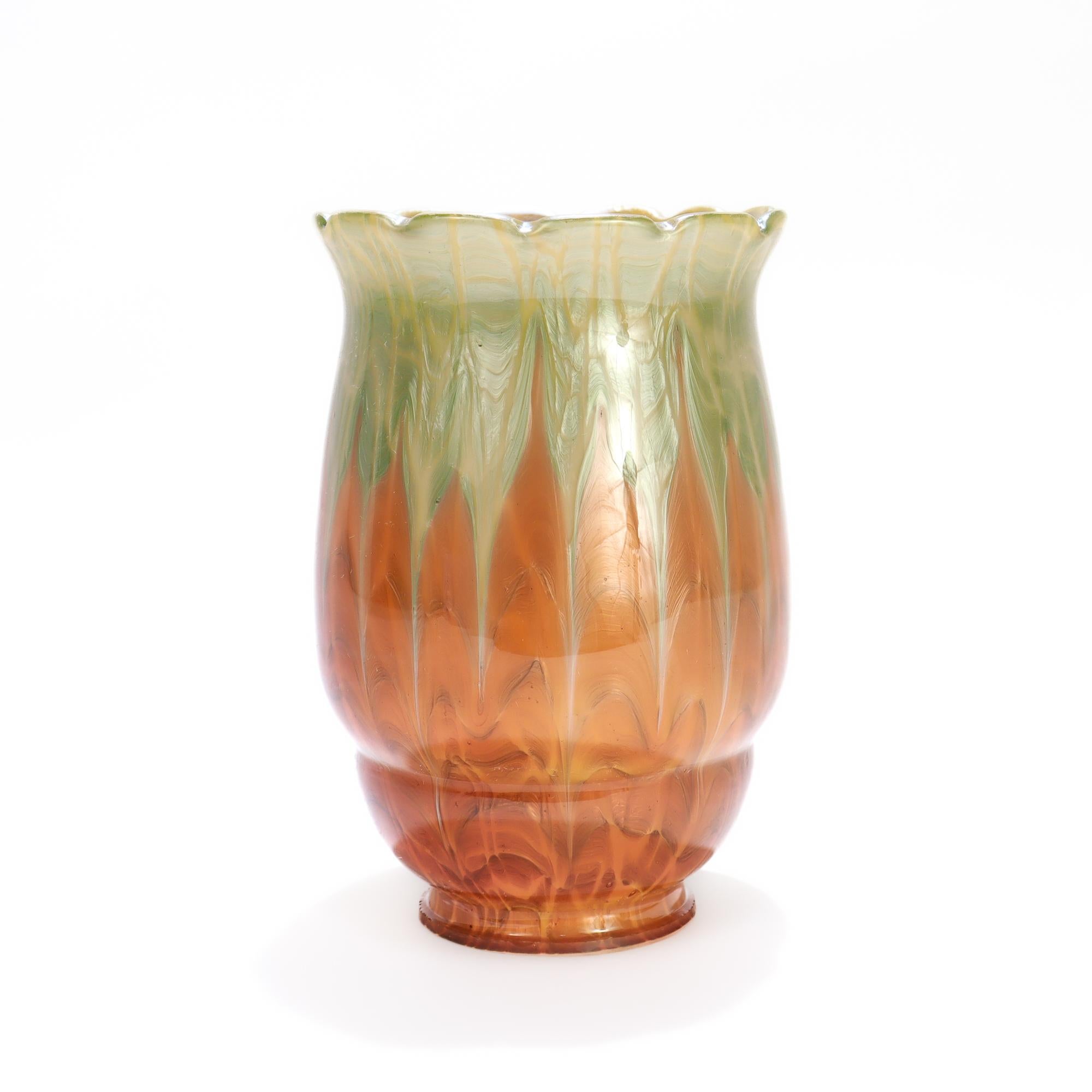 Jugendstil Abat-jour ancien en verre d'art Loetz Glass Titania Genre 4212 en vente