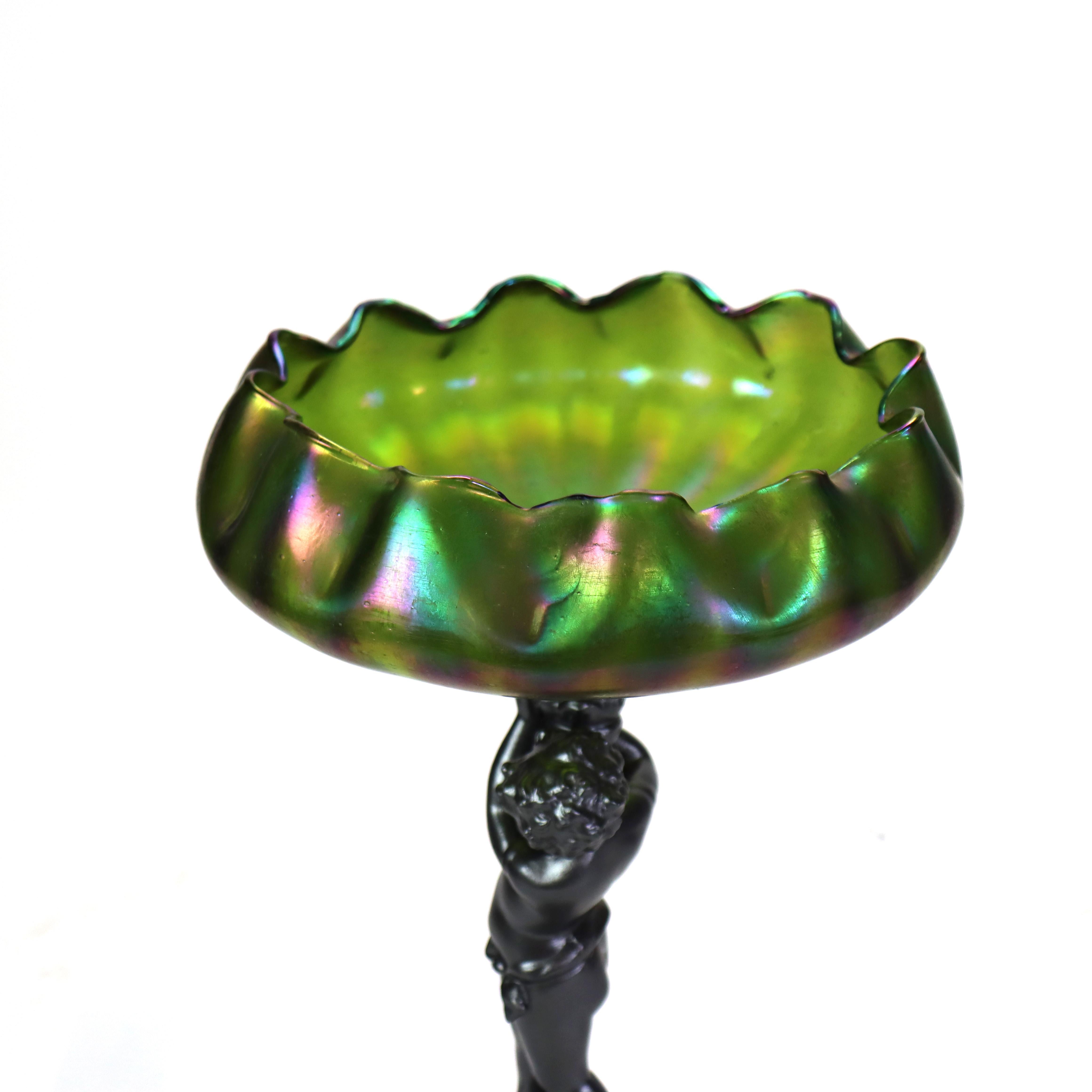 Antica composta Loetz Art Nouveau con ciotola in vetro verde iridescente c1890 in vendita 5