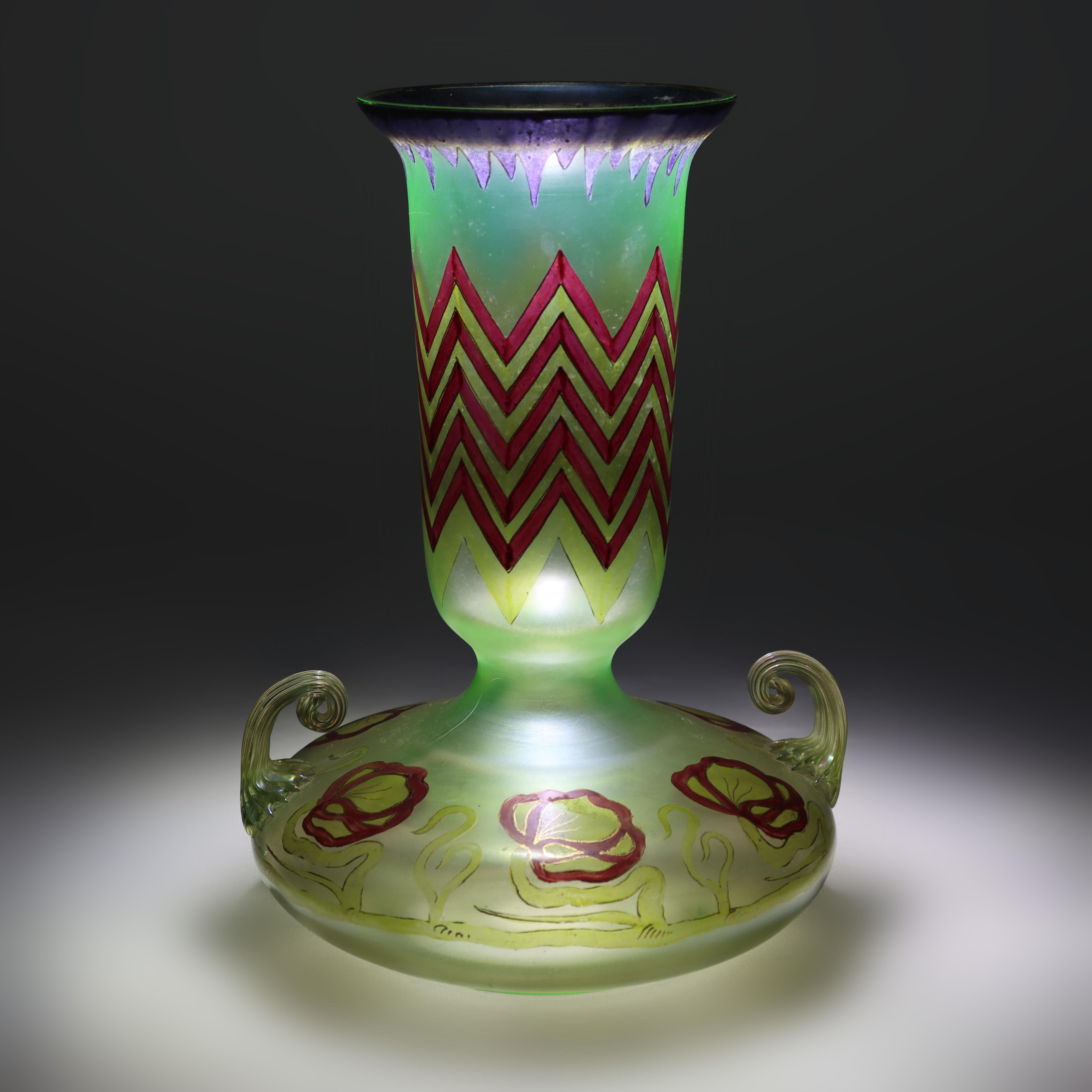Vase ancien en verre d'art polychrome néo-égyptien Loetz non signé C1930 en vente 1