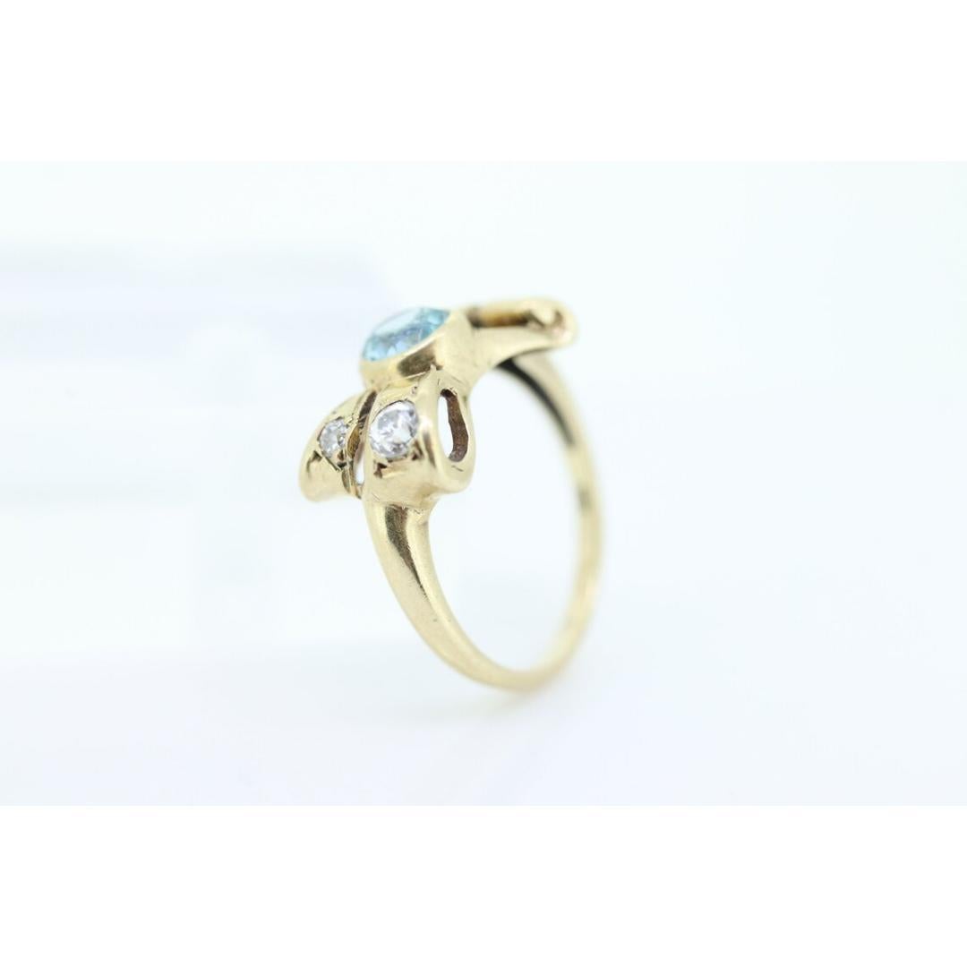 Taille ronde Bague londonienne ancienne en topaze bleue et diamants Nœud papillon en topaze et diamant en vente