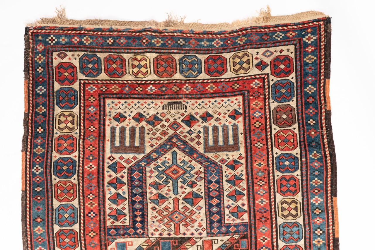 Laine Ancien tapis de prière caucasien long Gendje en vente