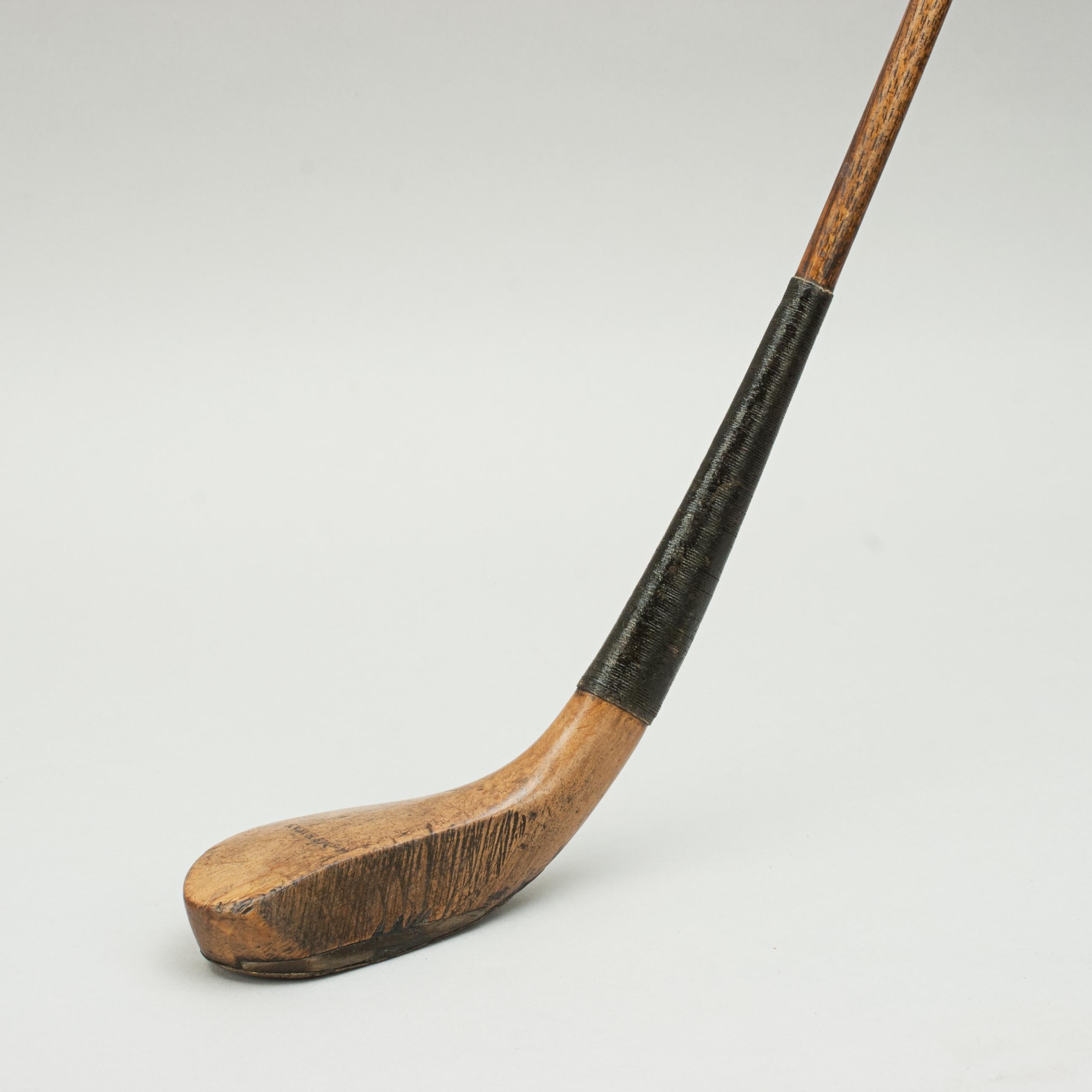 Antique Long Nose Golf Club, McEwan, Musselburg en vente 5