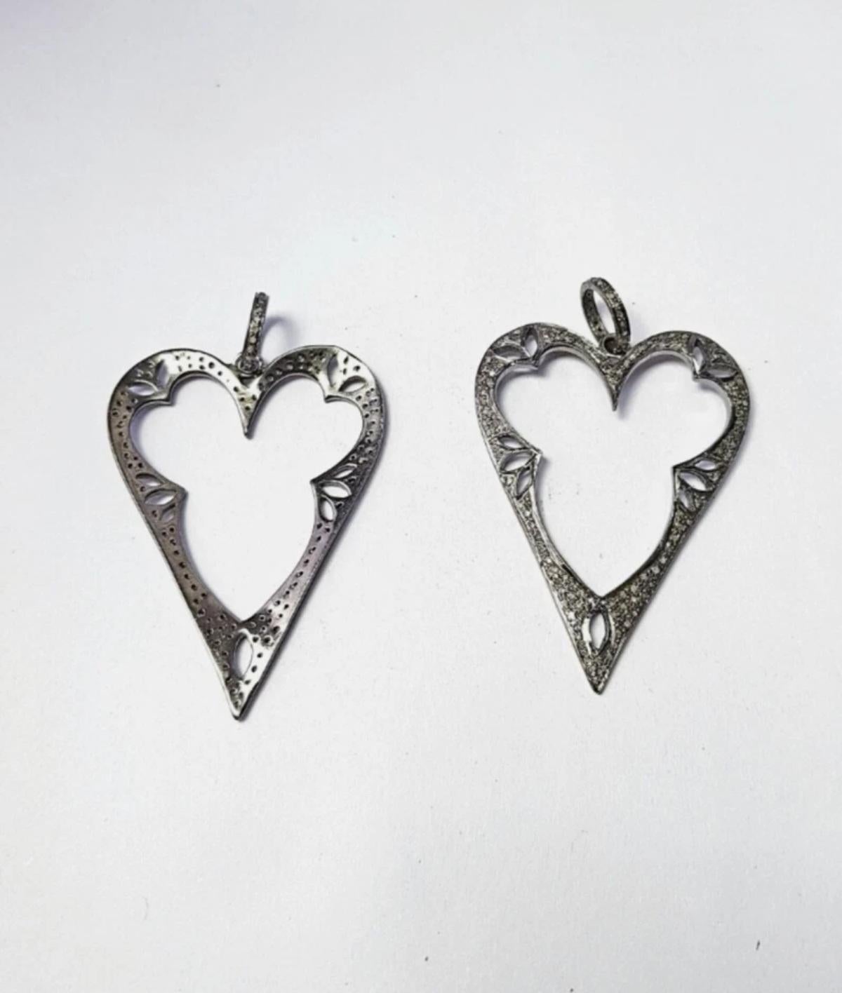 Pendentif en forme de coeur en argent 925, fait à la main avec des diamants. en vente 4