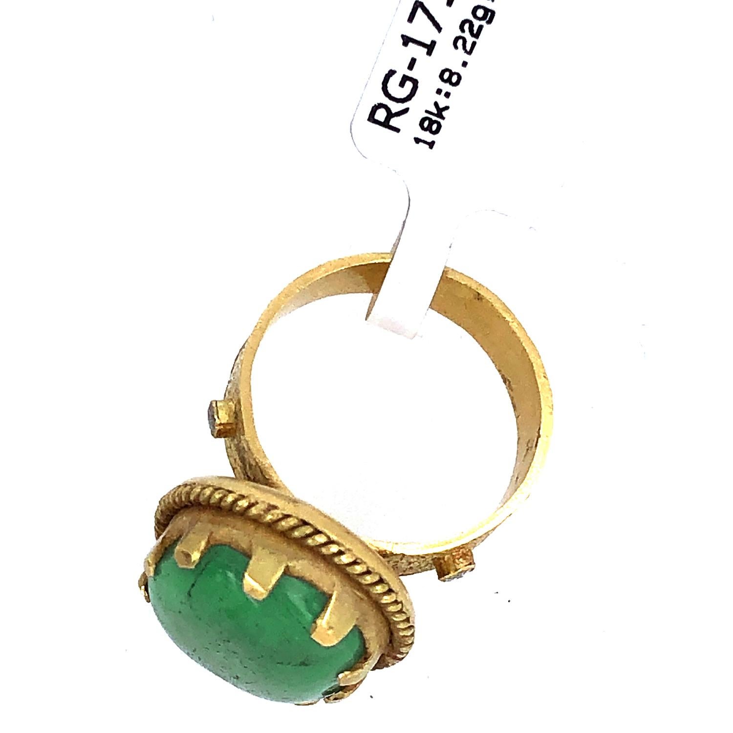 Oval Cut Antique Looking Emerald Diamond Ring in 18K Yellow Gold