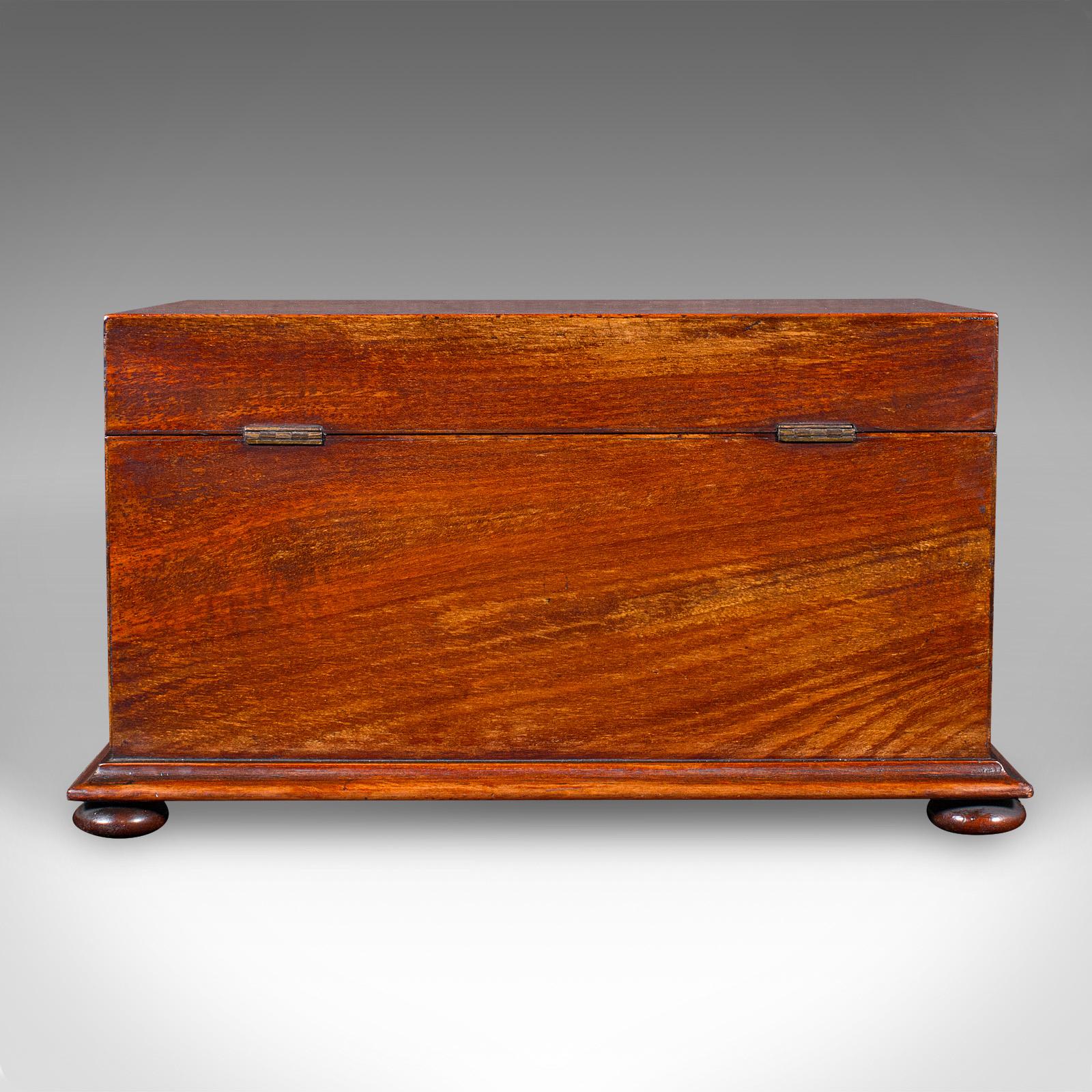 Antiguo estuche para té suelto, inglés, con dos compartimentos, Regencia, 1820 siglo XIX en venta