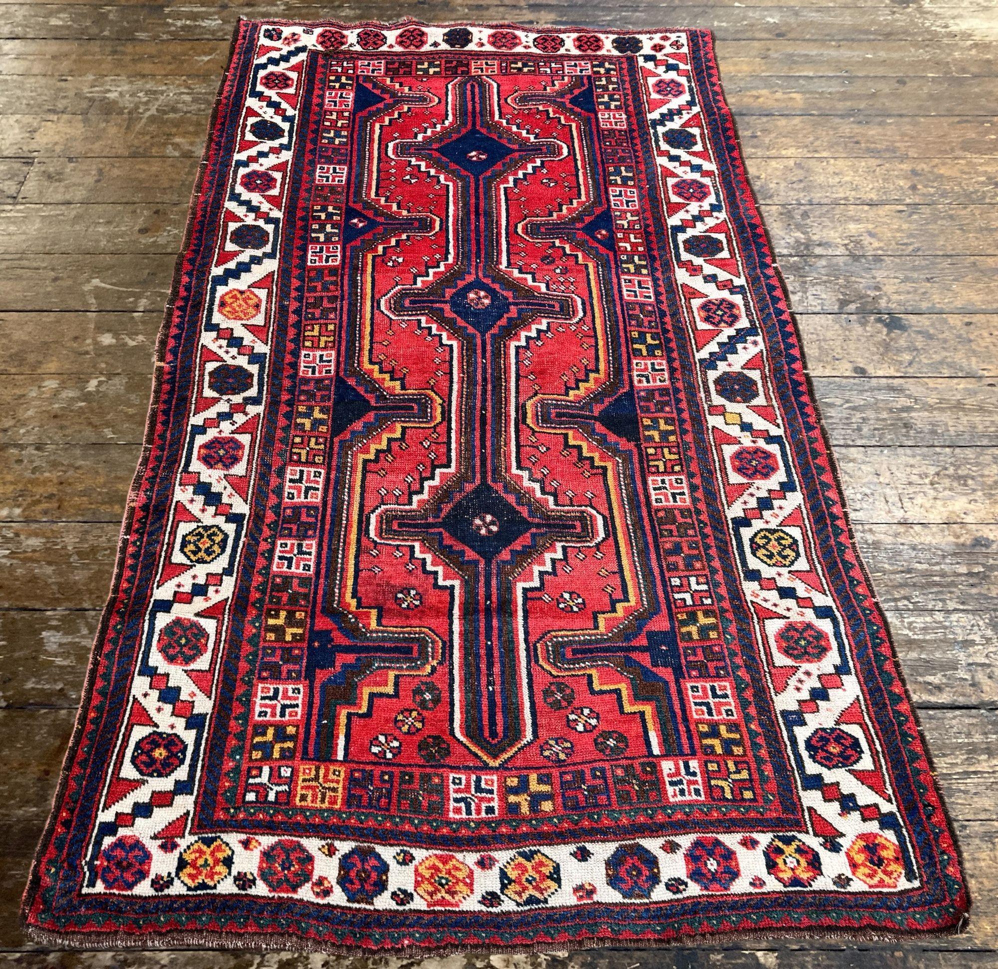 Antiker Lori-Teppich 2,20 m x 1,32 m (Frühes 20. Jahrhundert) im Angebot