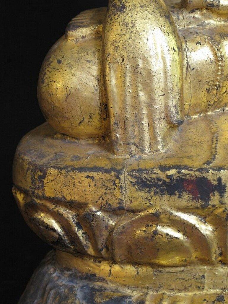 Antique Lotus Buddha from Burma For Sale 6