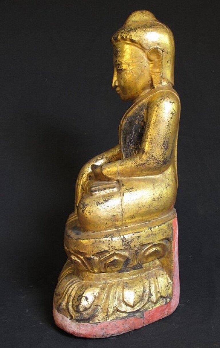 Burmese Antique Lotus Buddha from Burma For Sale