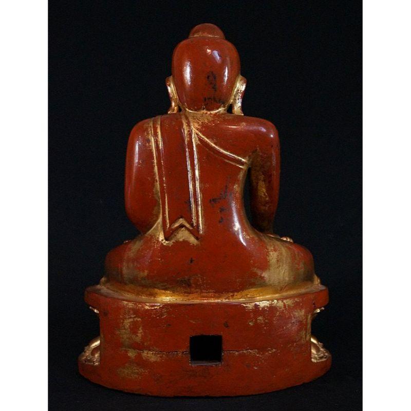 Antique Lotus Buddha Statue from Burma In Good Condition For Sale In DEVENTER, NL