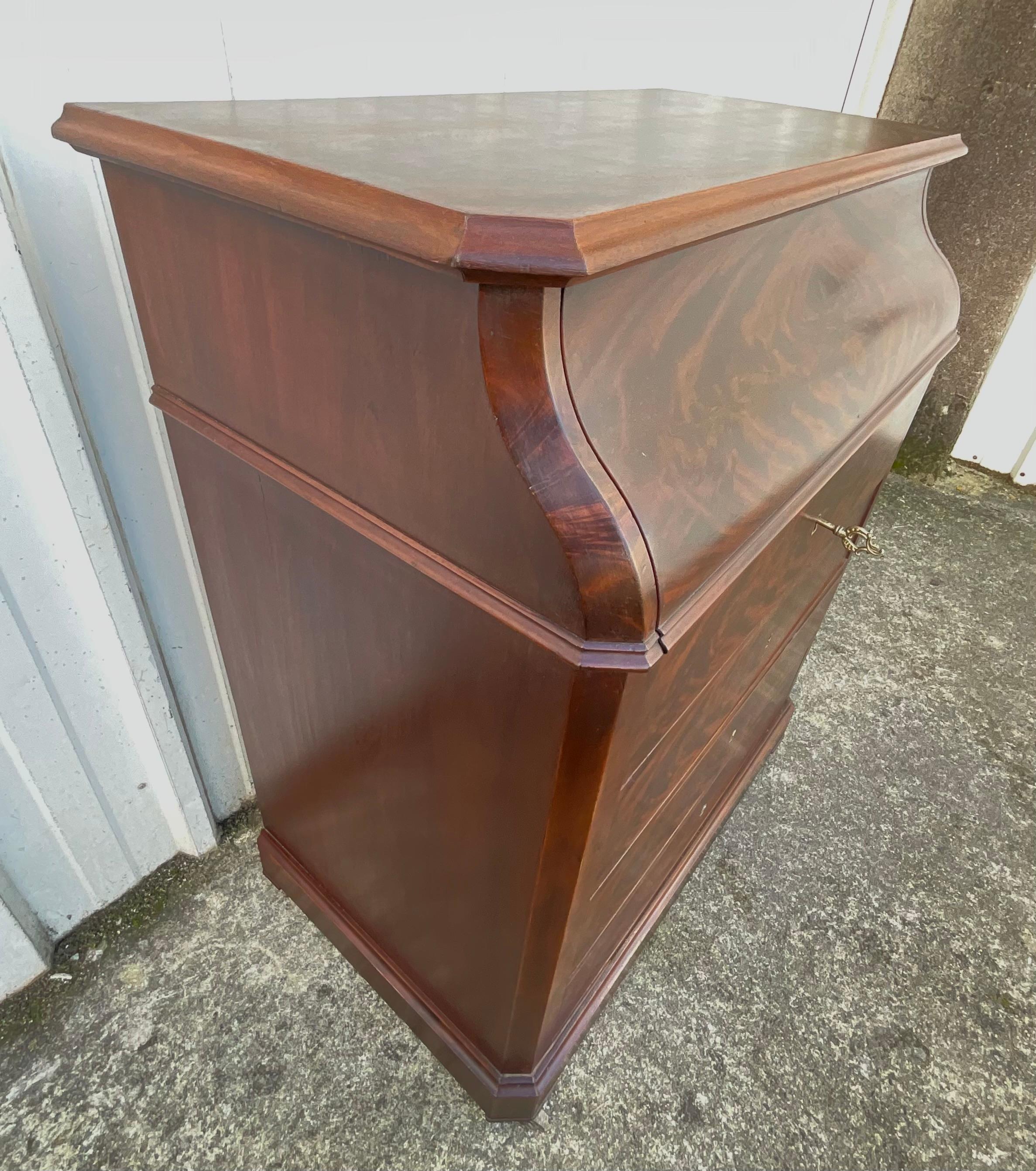 Ancienne commode Chemin De Fer Louis-philippe avec marbre et miroir, La 2