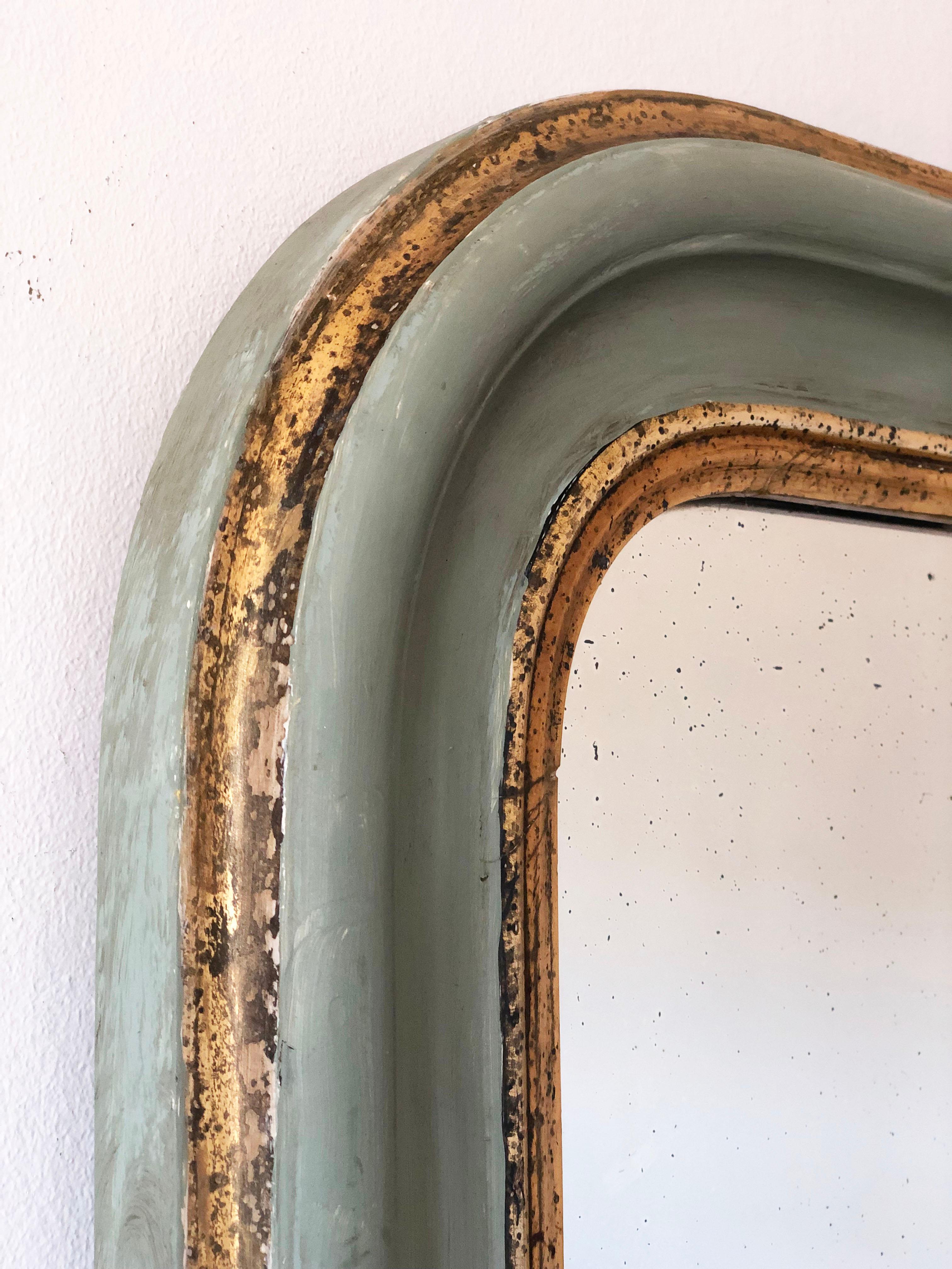 Antiguo espejo francés Louis Philippe de cuerpo entero en verde y dorado, finales del siglo XIX Luis Felipe en venta