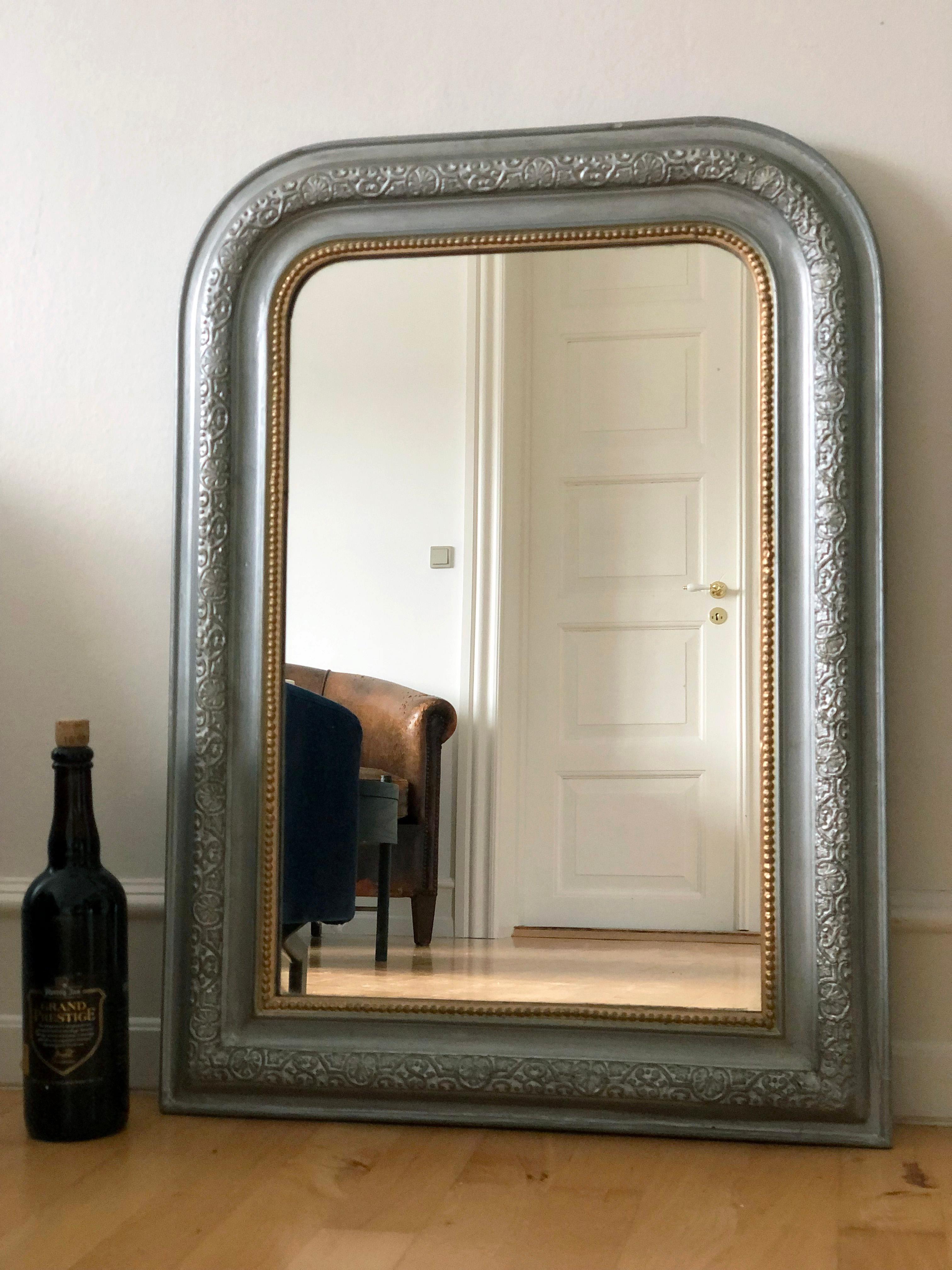 Antique Louis Philippe French Mirror in Grey, Finales S. XIX Francés en venta