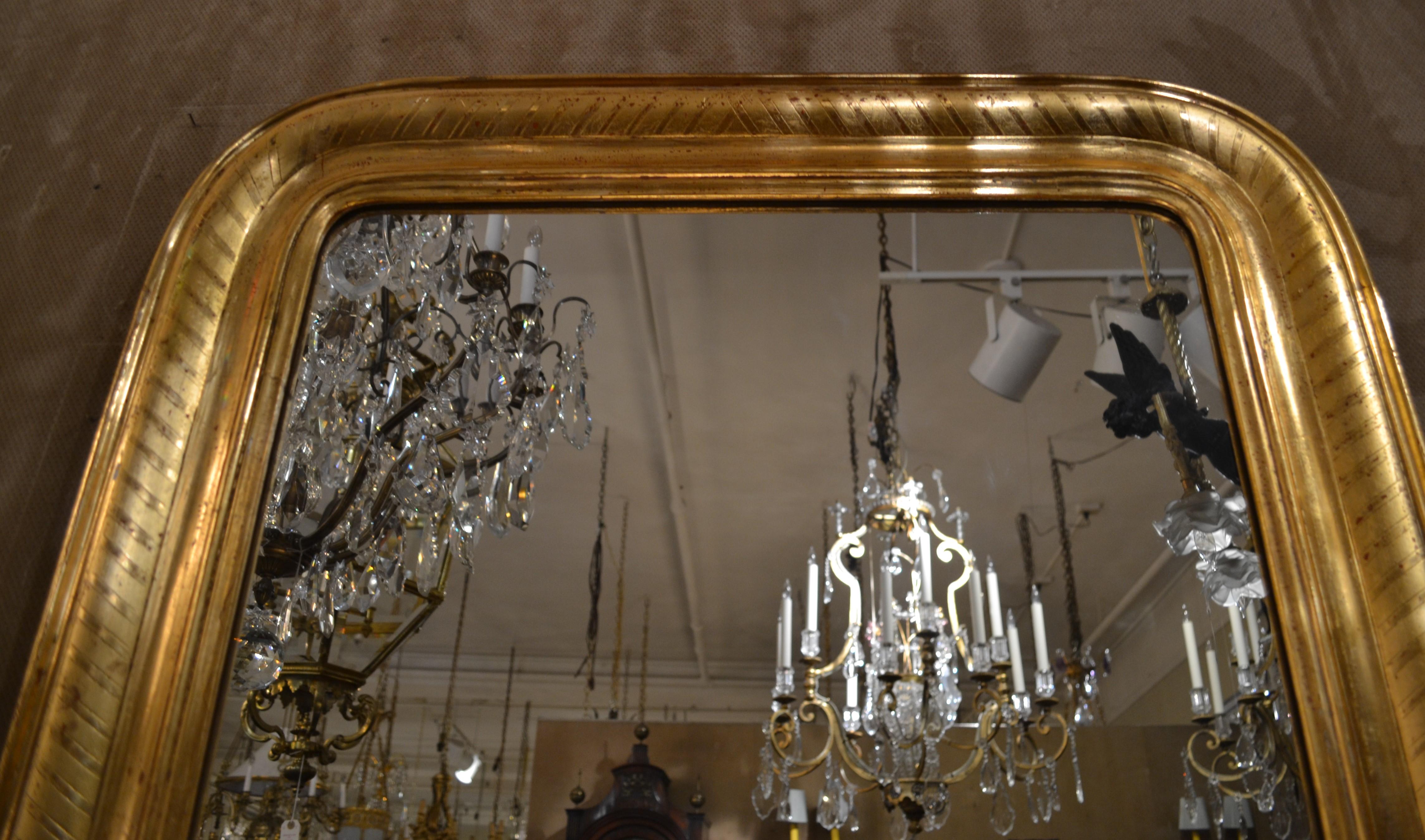 Antique Louis Philippe Gold Leaf Mirror circa 1850 In Good Condition In New Orleans, LA