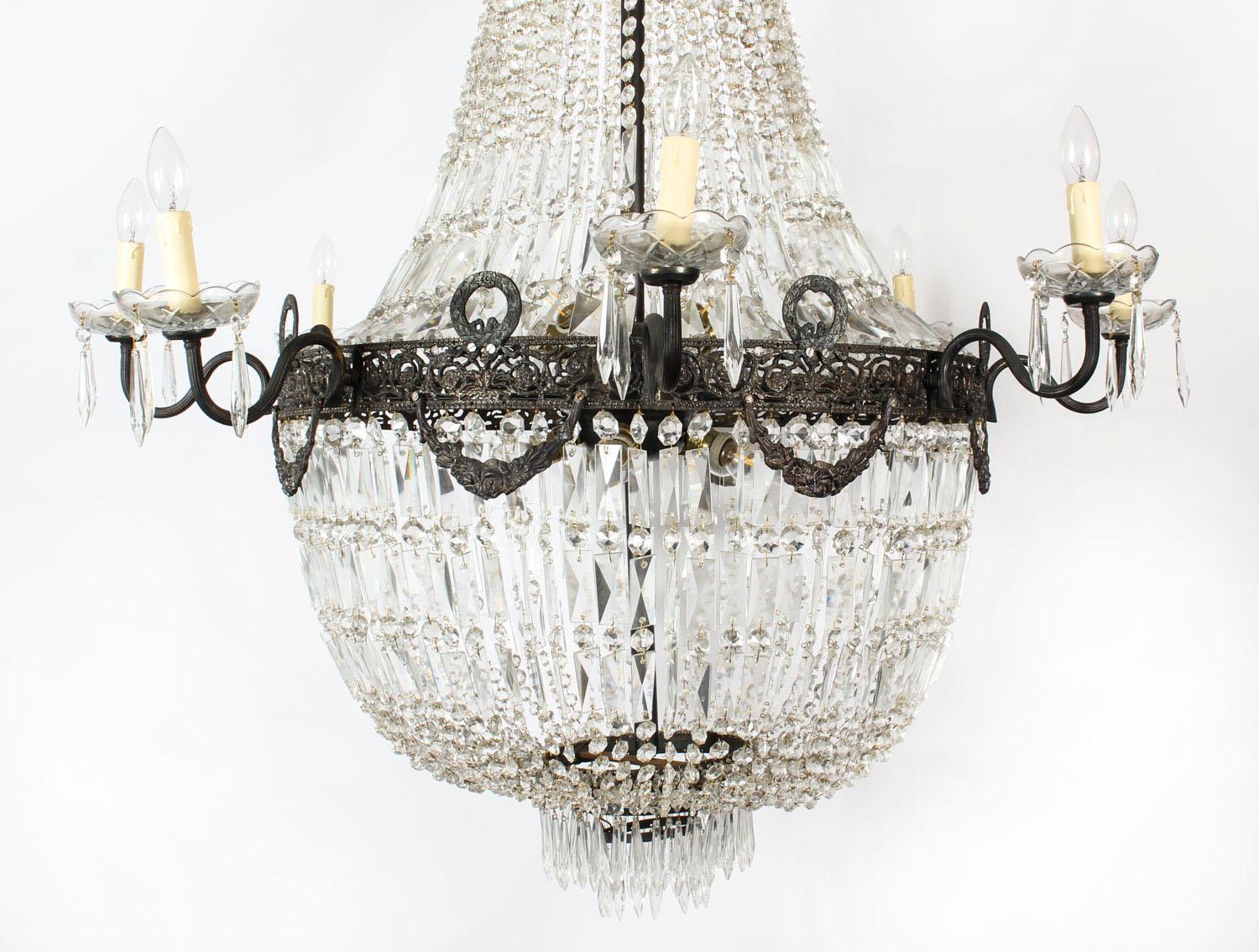 Antique Louis Revival 20 light Ballroom Cut Crystal Tent Chandelier c1920 In Good Condition For Sale In London, GB