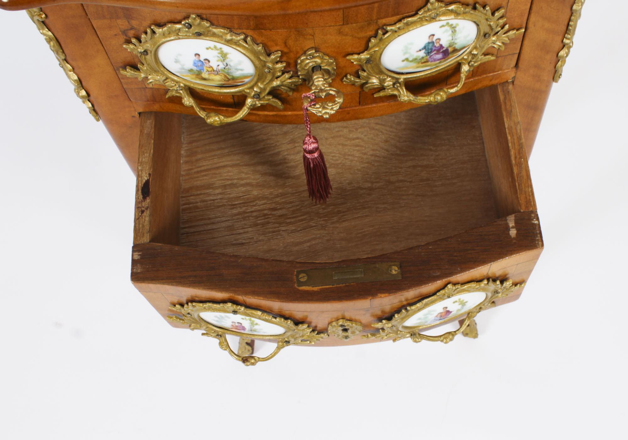 Antique Louis Revival Burr Walnut & Ormolu Mounted Chest 19th Century For Sale 6