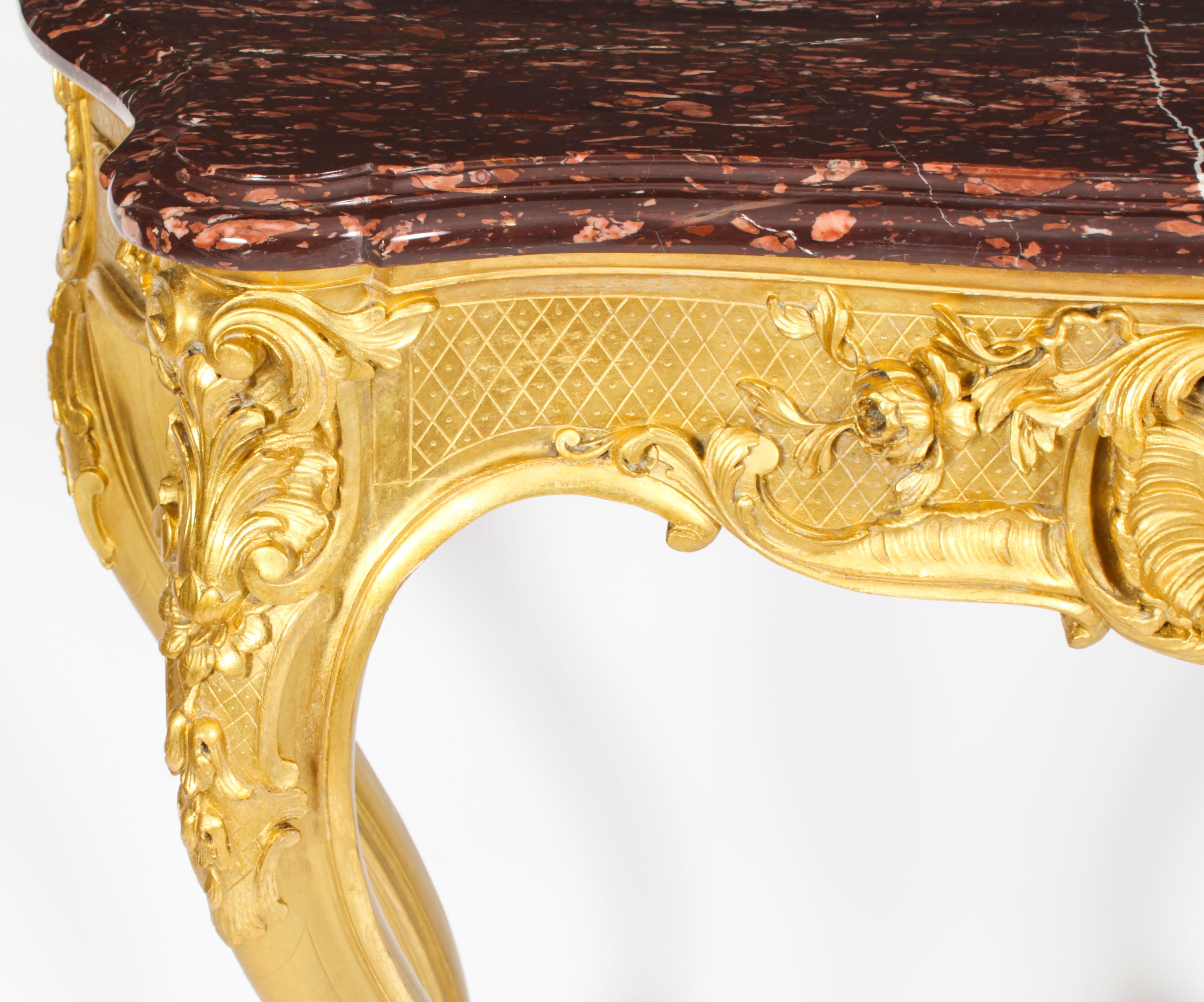 Ancienne console de style néo- Louis en bois doré sculpté 19ème siècle en vente 3