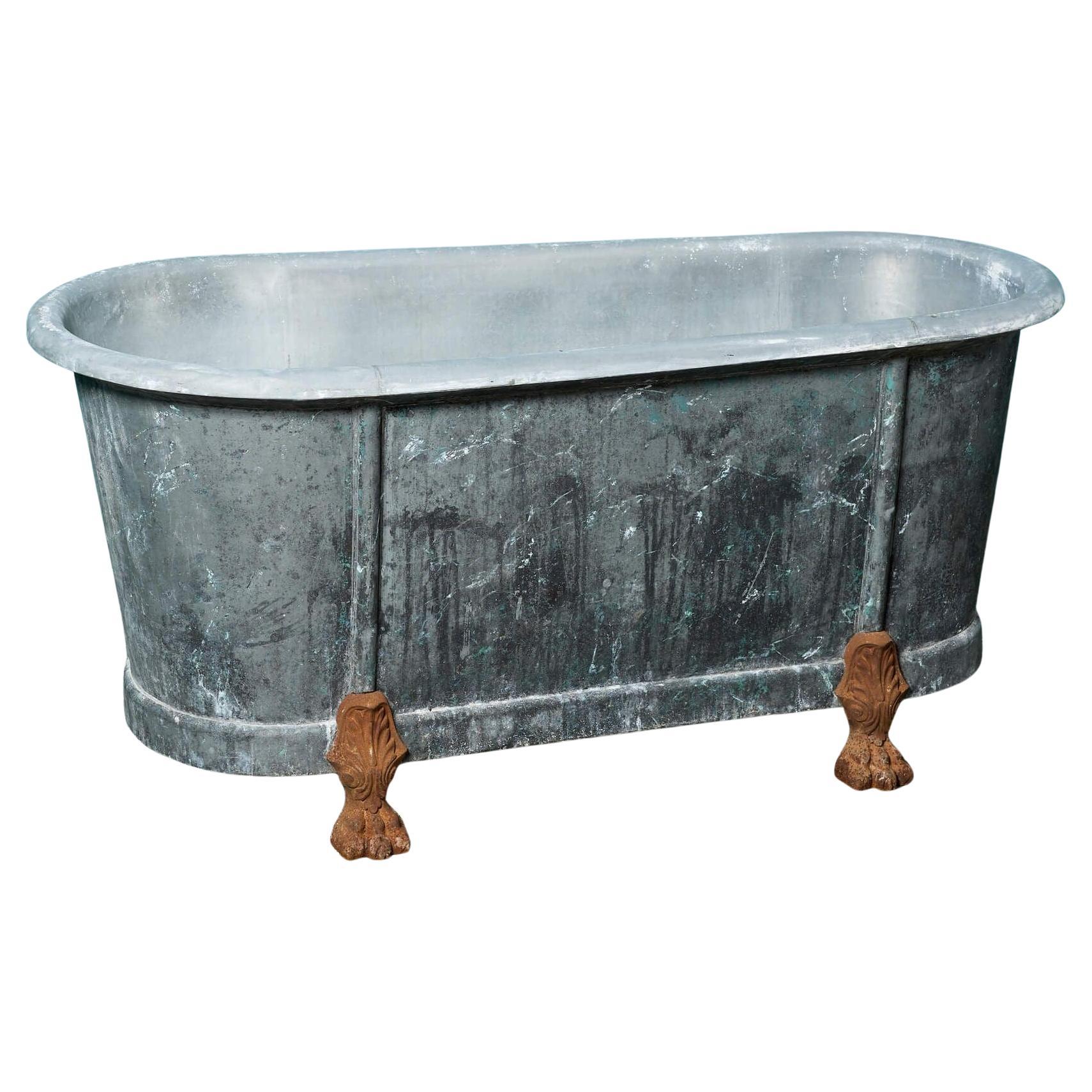 Antique Louis Style Bathaeu Bath