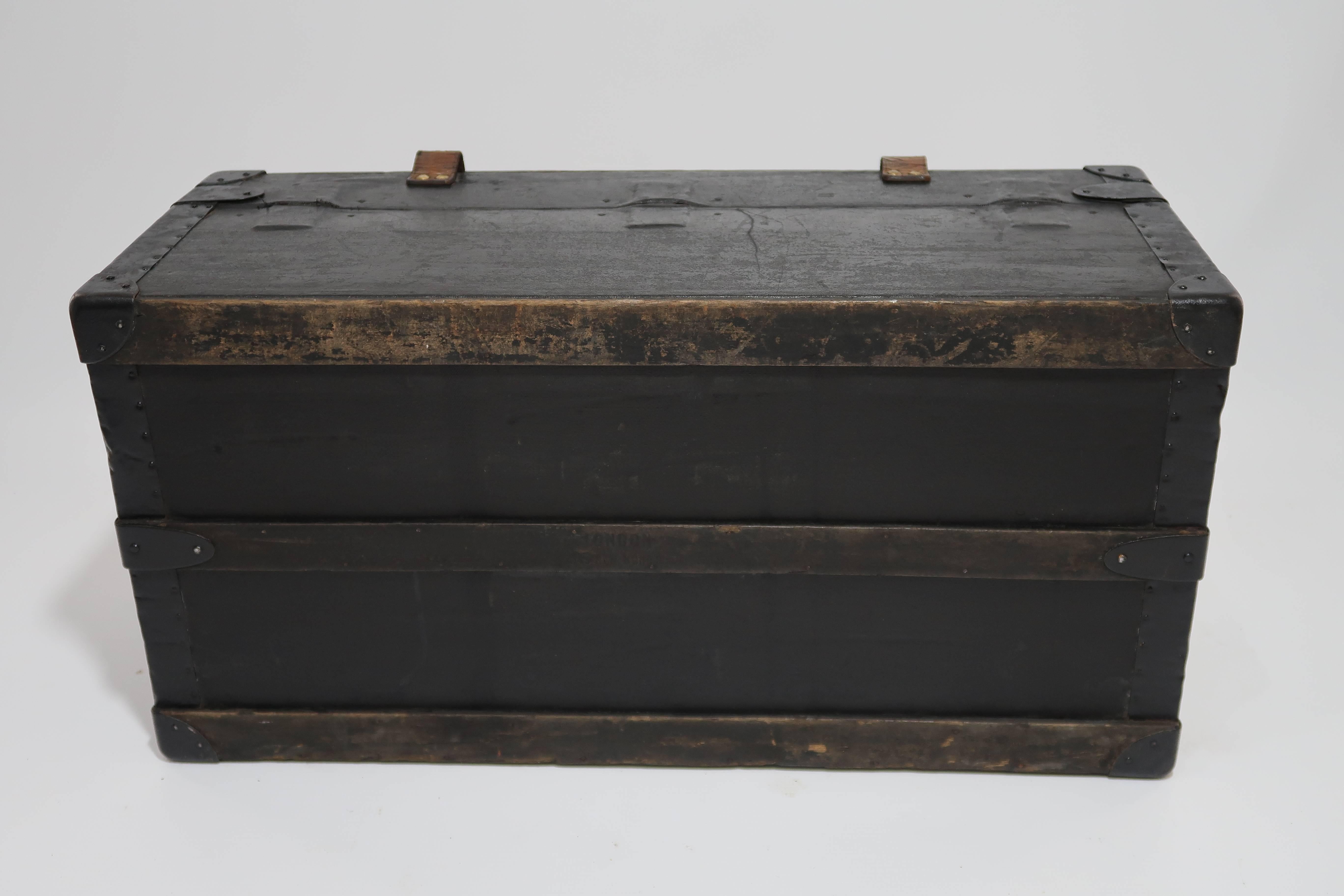 Antique Louis Vuitton Army Trunk from World War I For Sale 1