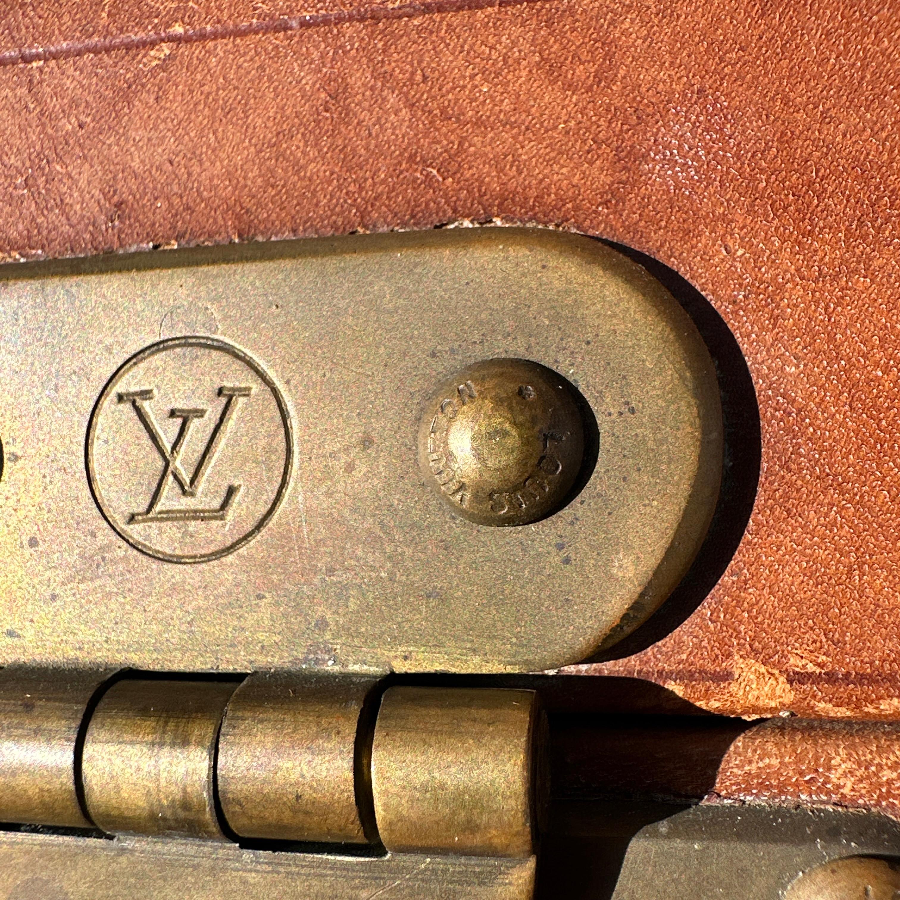 French Antique LOUIS VUITTON Leather Hardcase Suitcase – Early 20th Century For Sale