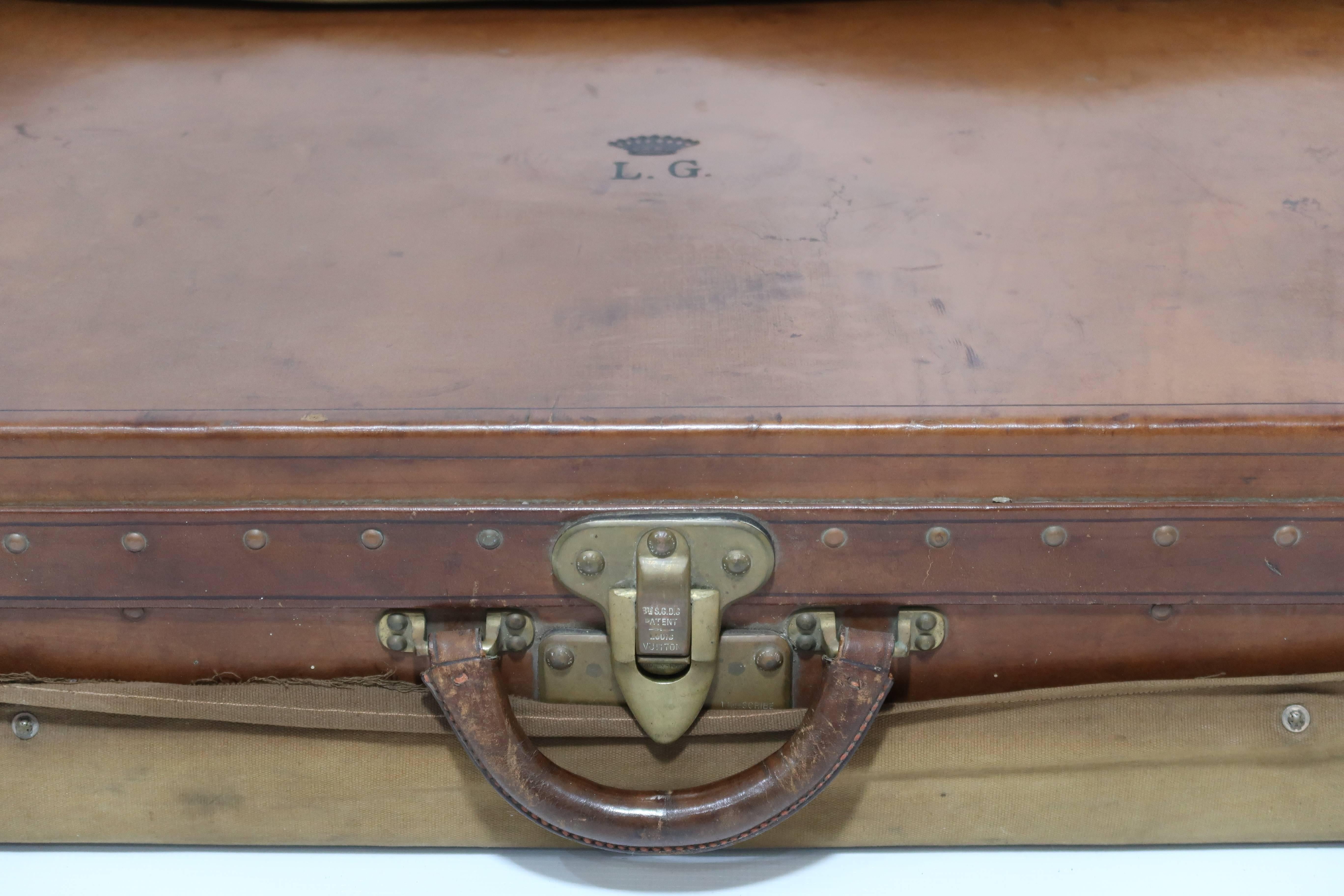 Brass Antique Louis Vuitton Royal Leather Case Trunk with Original Cover and Crown For Sale