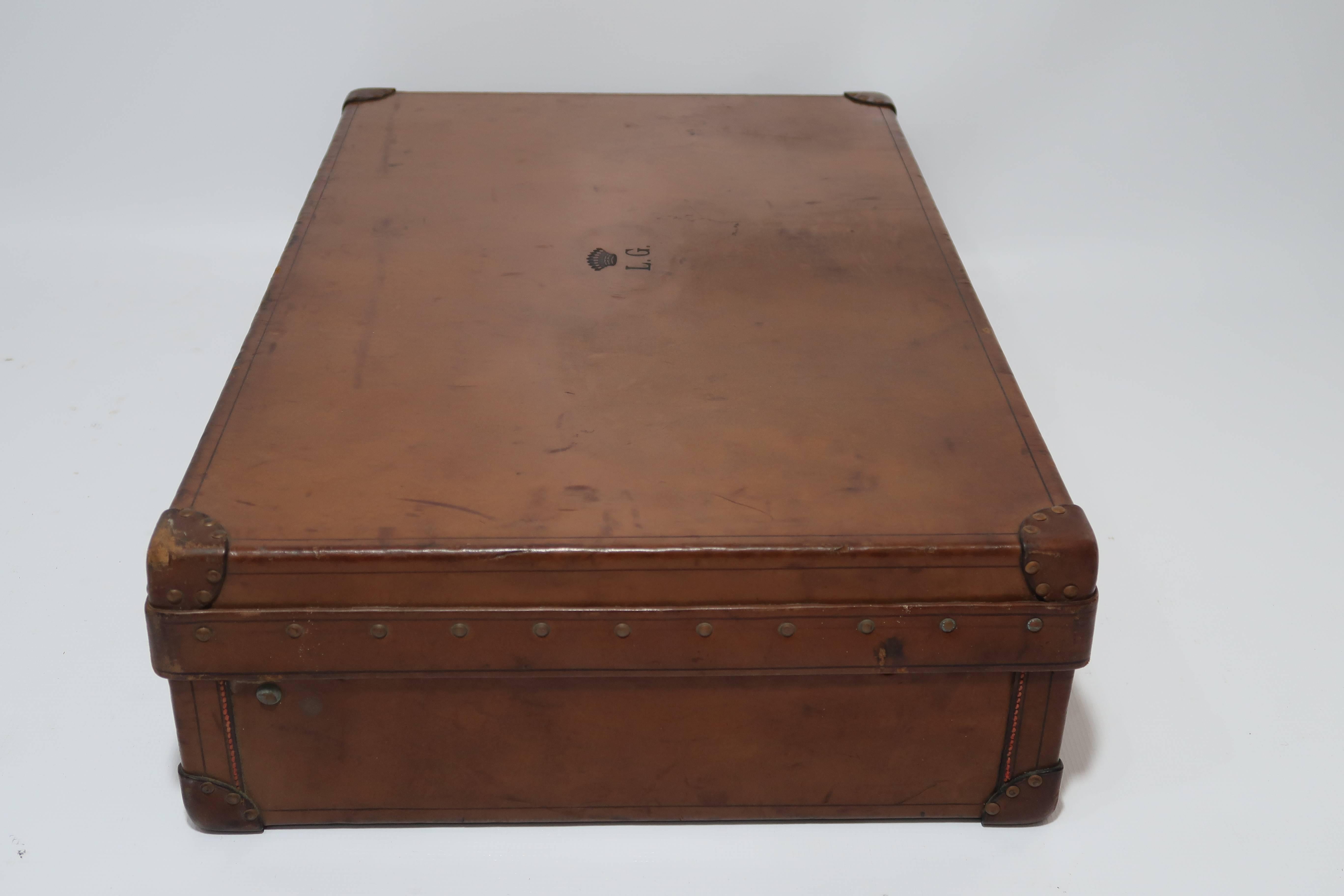 Antique Louis Vuitton Royal Leather Case Trunk with Original Cover and Crown For Sale 3