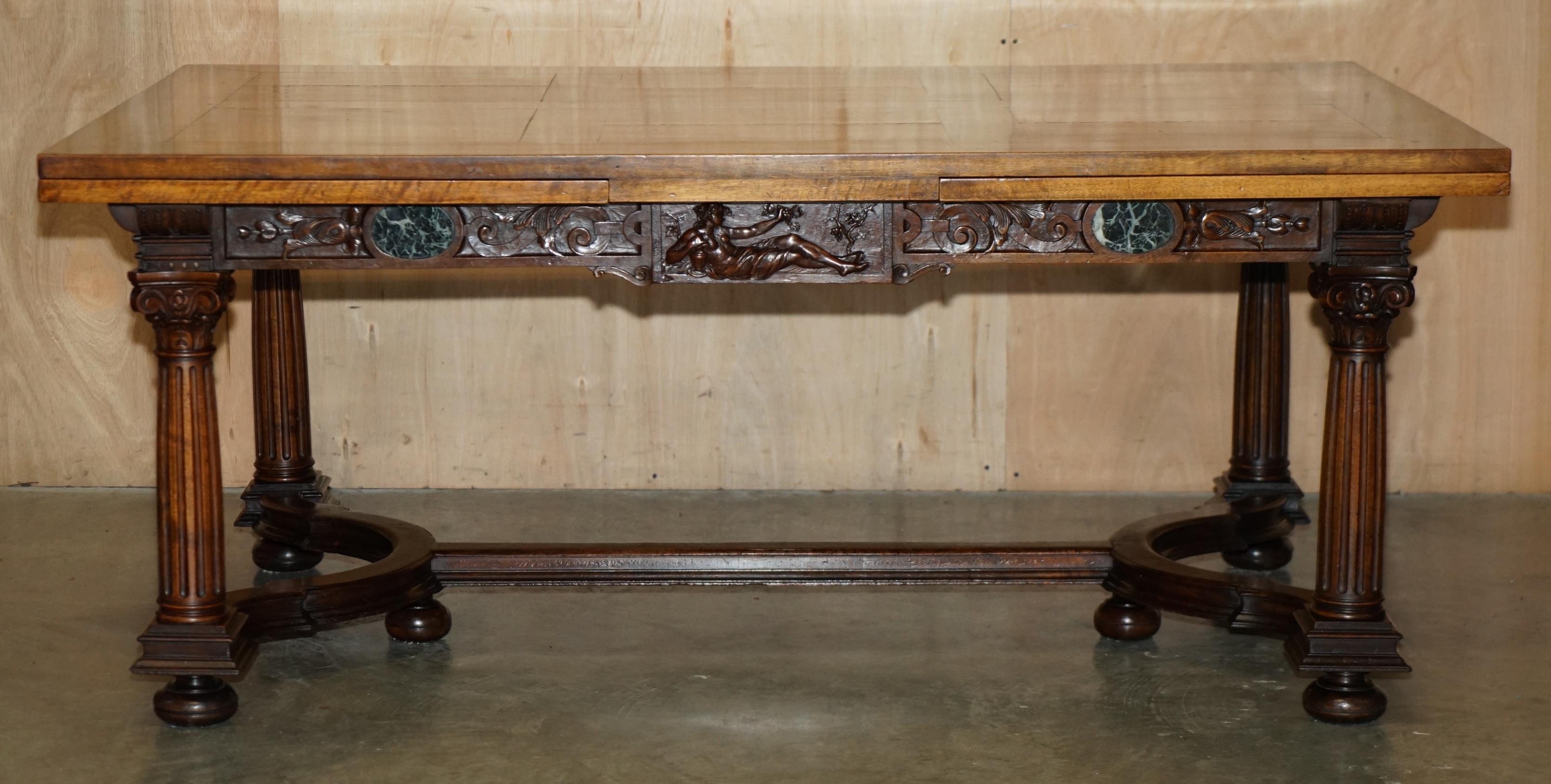 Anglais ANTIQUE LOUIS XIII REVIVAL 10 PERSONNES SUITE DE TABLE ET CHAISE EN NOYER ET MARBRE en vente