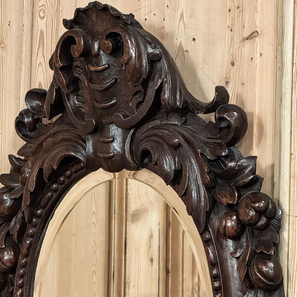 Antique miroir mural Louis XIV en bois sculpté en vente 3