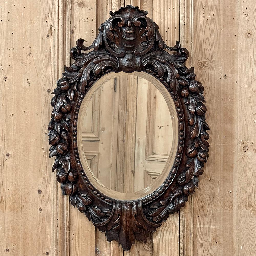 Sculpté à la main Antique miroir mural Louis XIV en bois sculpté en vente