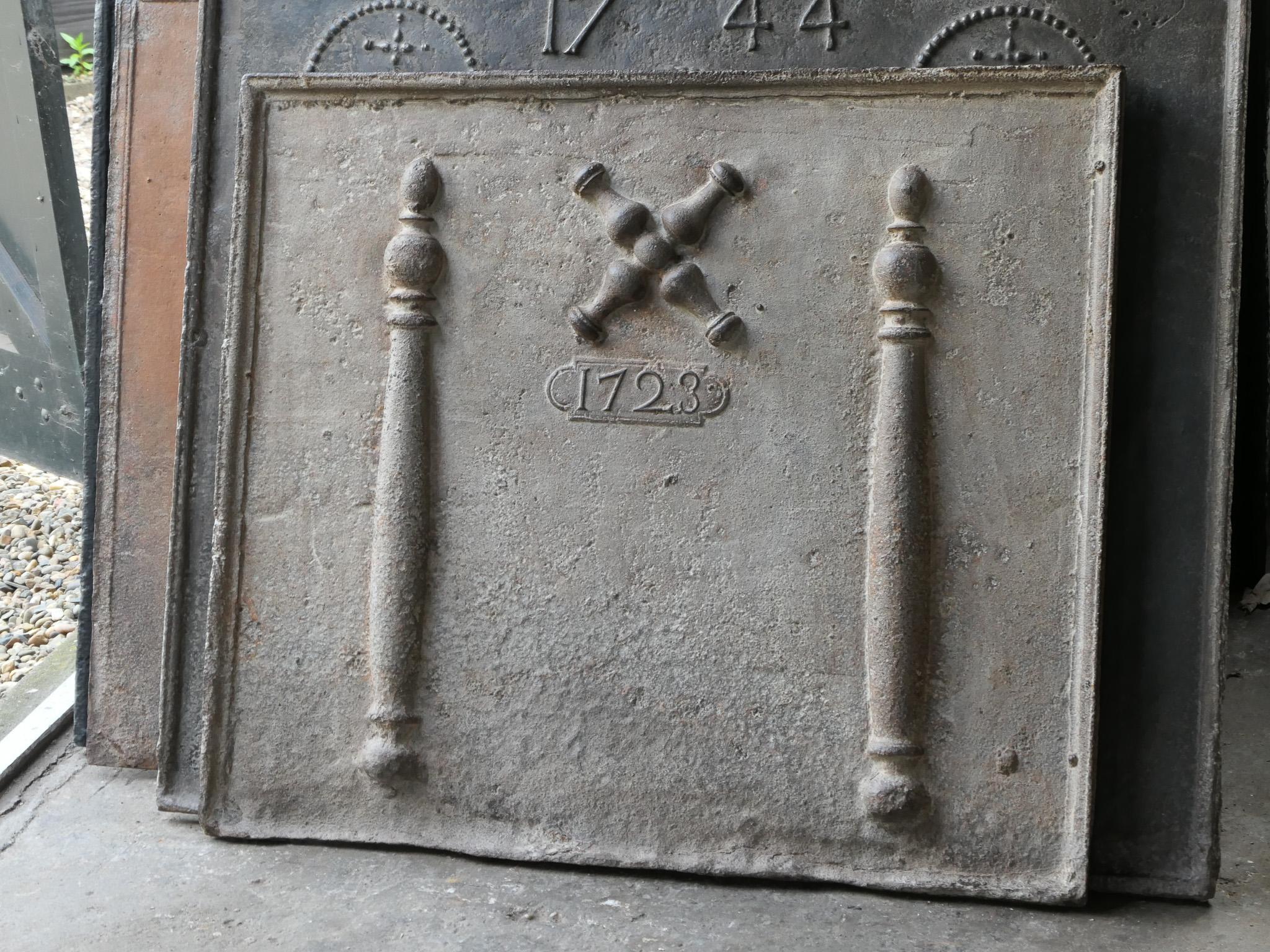 Antique Louis XIV 'Pillars with Saint Andrew's Cross' Fireback / Backsplash For Sale 2