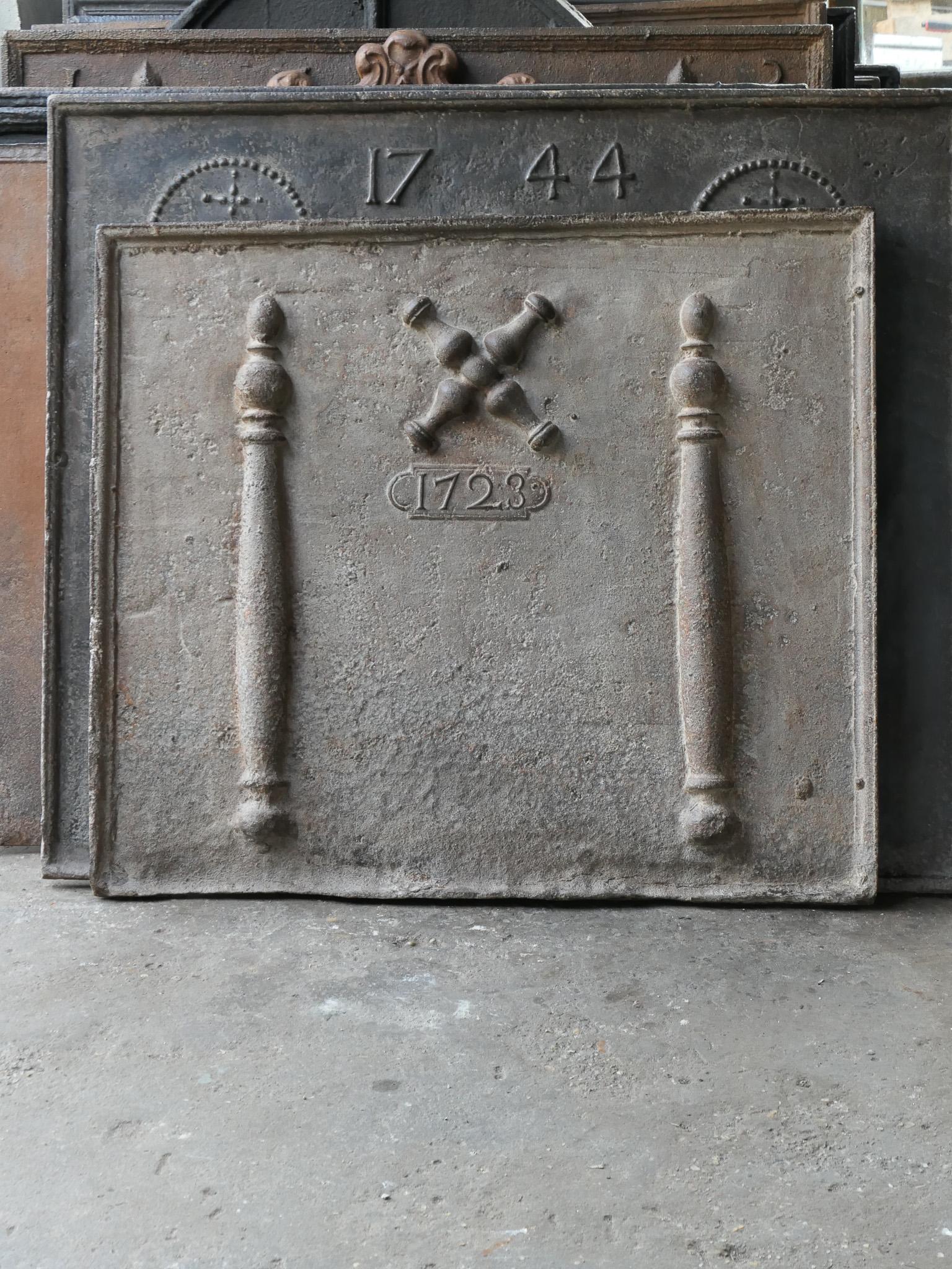 18th Century and Earlier Antique Louis XIV 'Pillars with Saint Andrew's Cross' Fireback / Backsplash For Sale