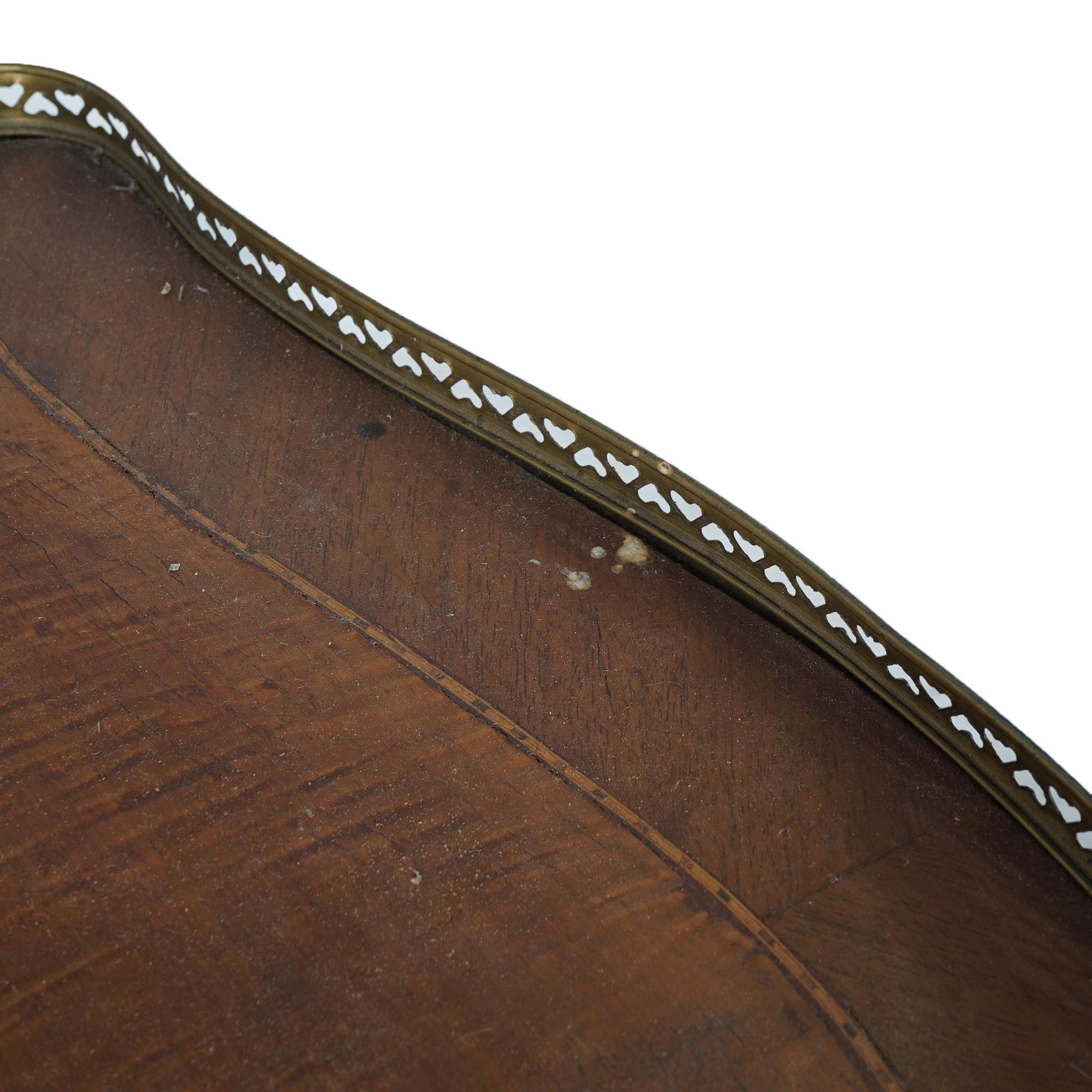 Table d'appoint ancienne de style Louis XIV en bois de roi, loupe et incrustation de bronze doré C1890 en vente 12