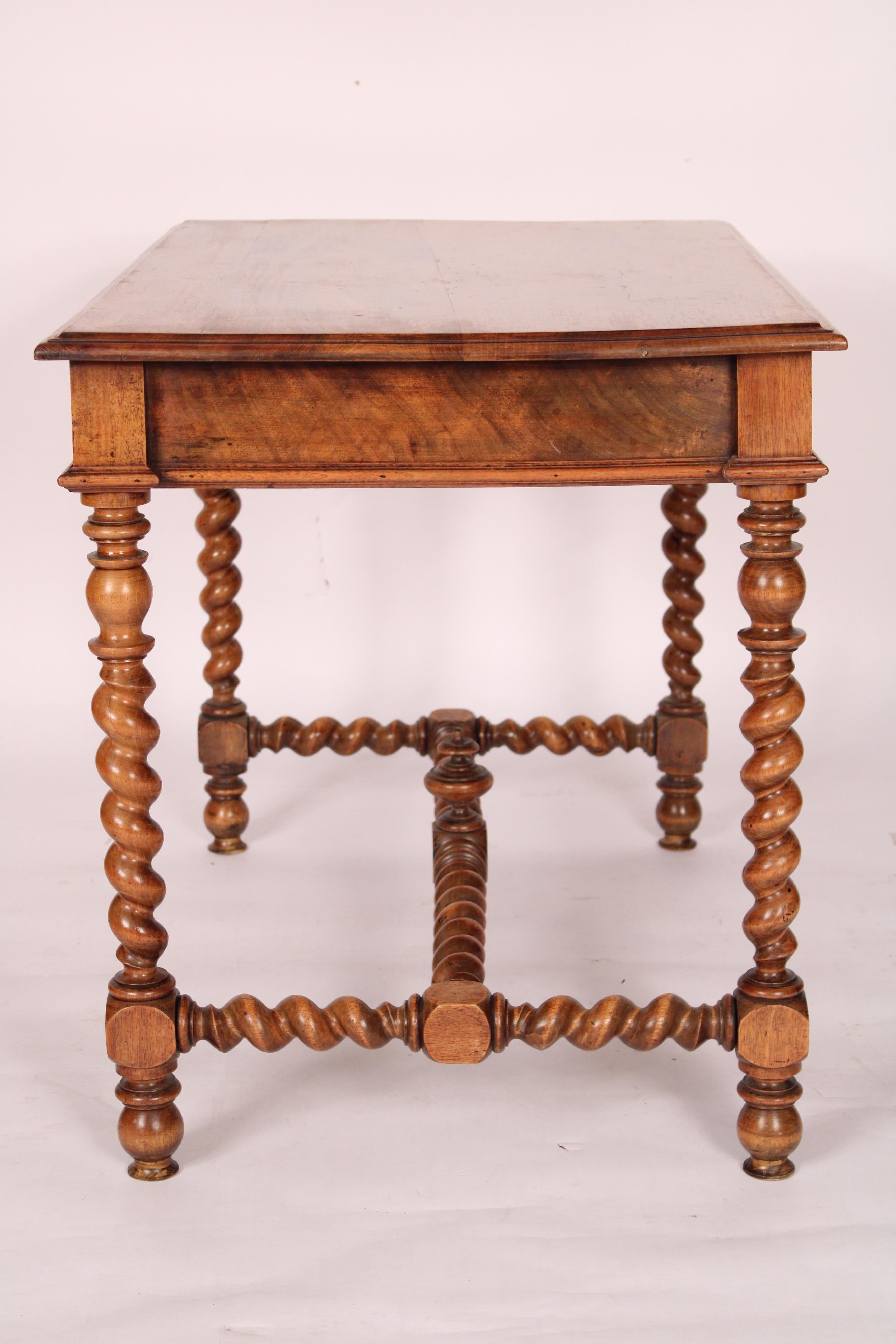 Antique Louis XIV Style Walnut Writing Table In Good Condition For Sale In Laguna Beach, CA