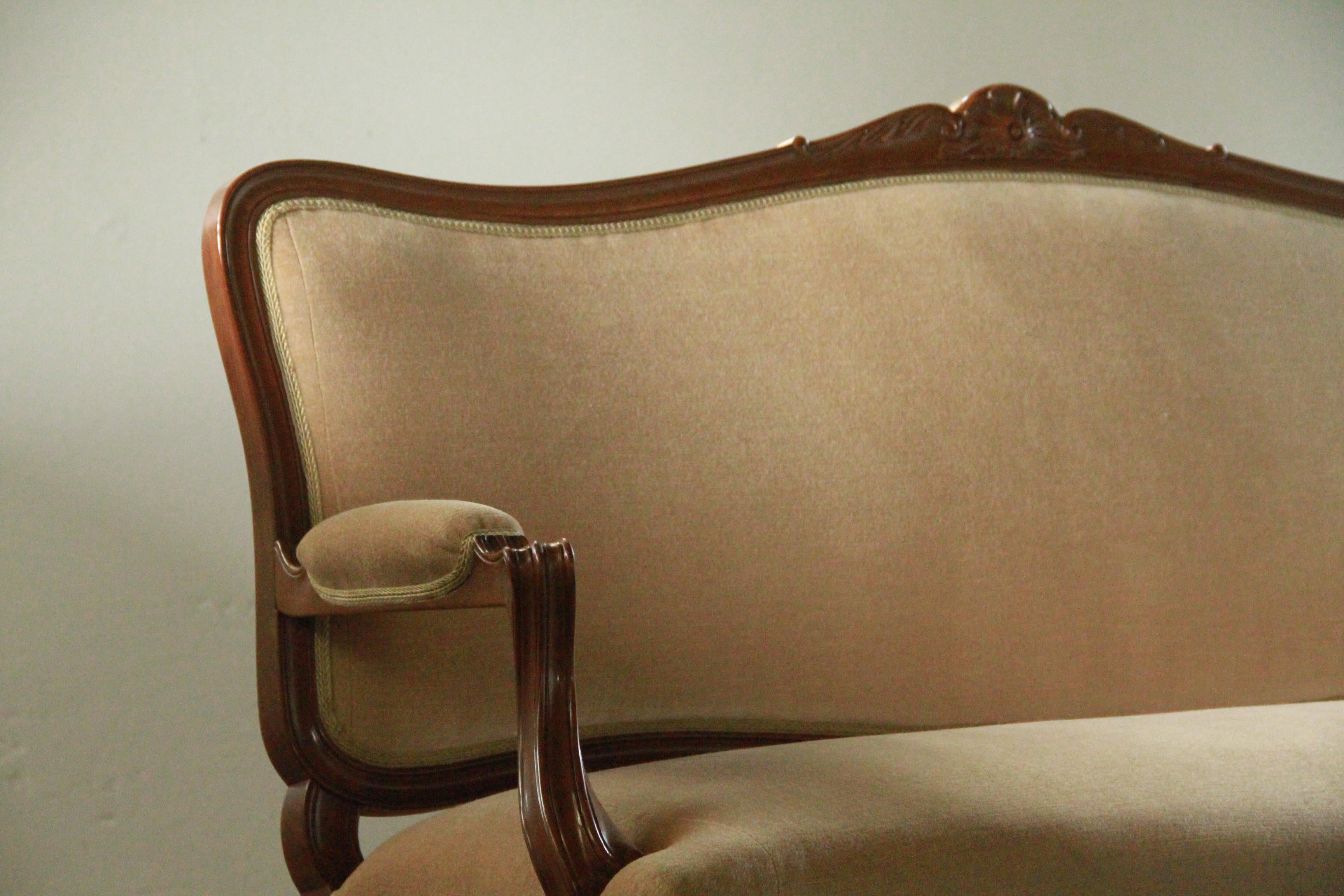 Canapé ancien Louis XV 18ème siècle, français en vente 3