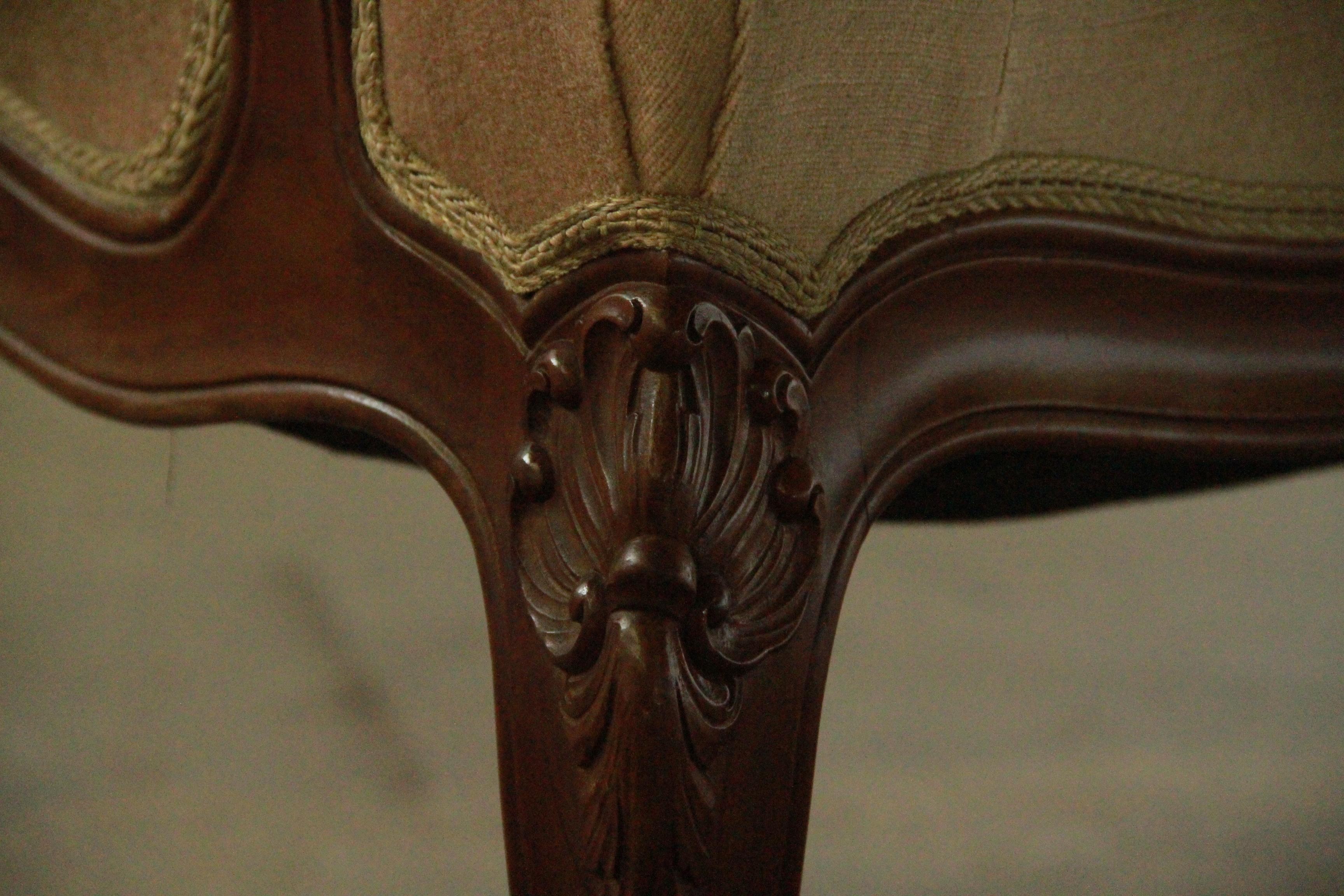 Canapé ancien Louis XV 18ème siècle, français en vente 4