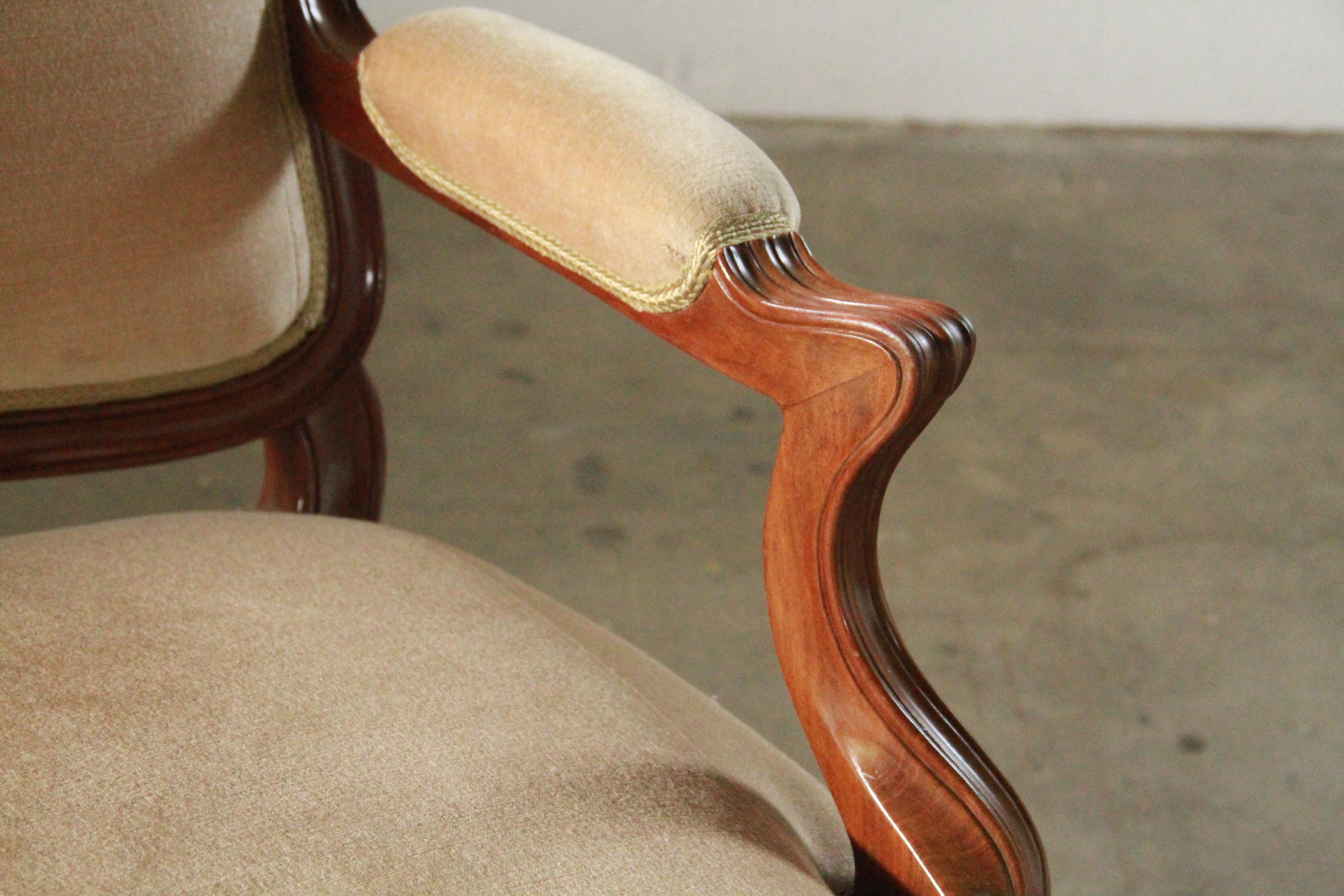 Canapé ancien Louis XV 18ème siècle, français en vente 8