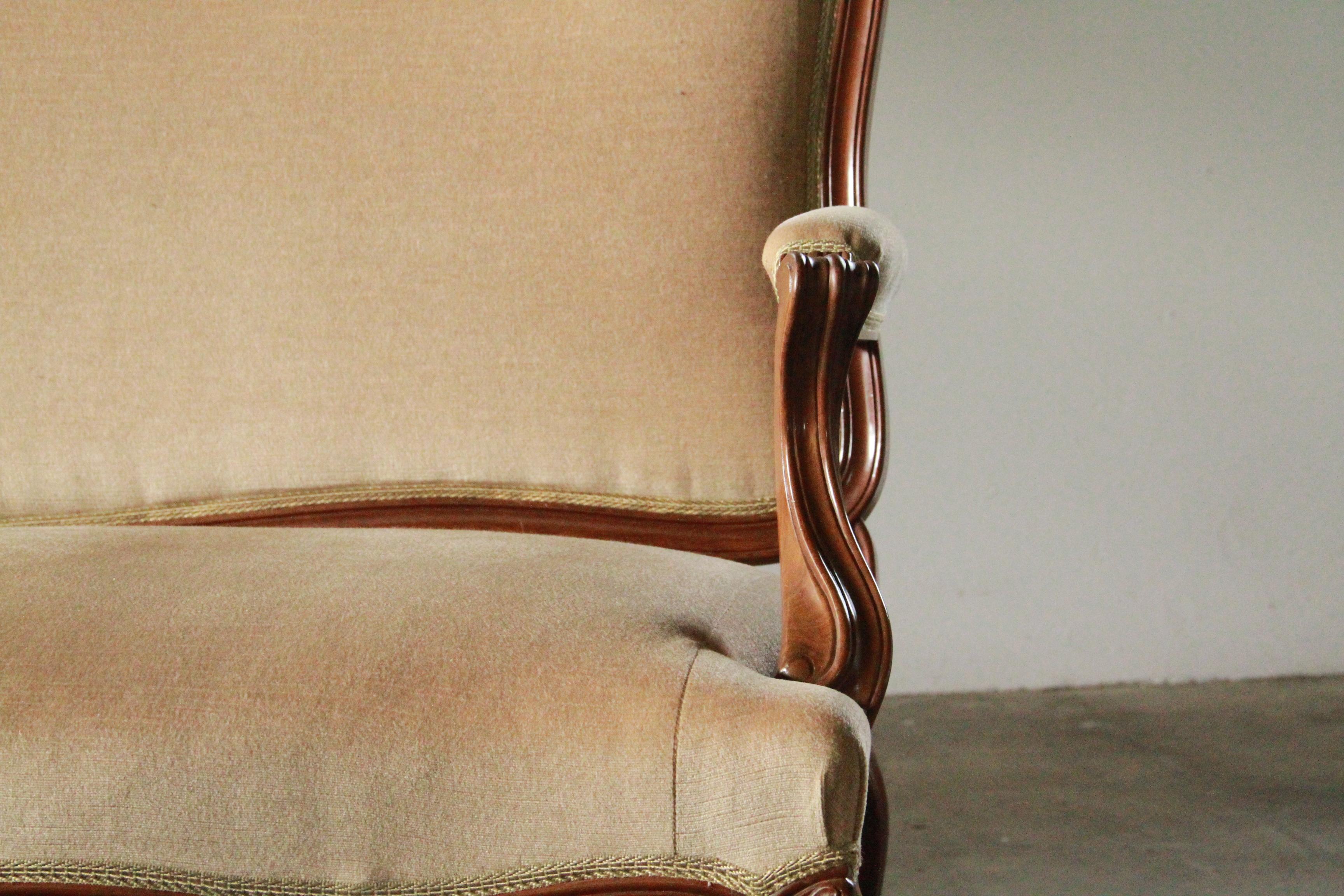 Canapé ancien Louis XV 18ème siècle, français en vente 11